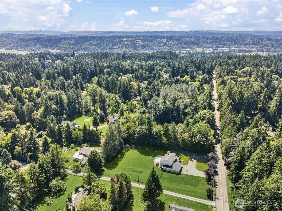 16005 NE 160th Street , Woodinville, WA 98072-8166