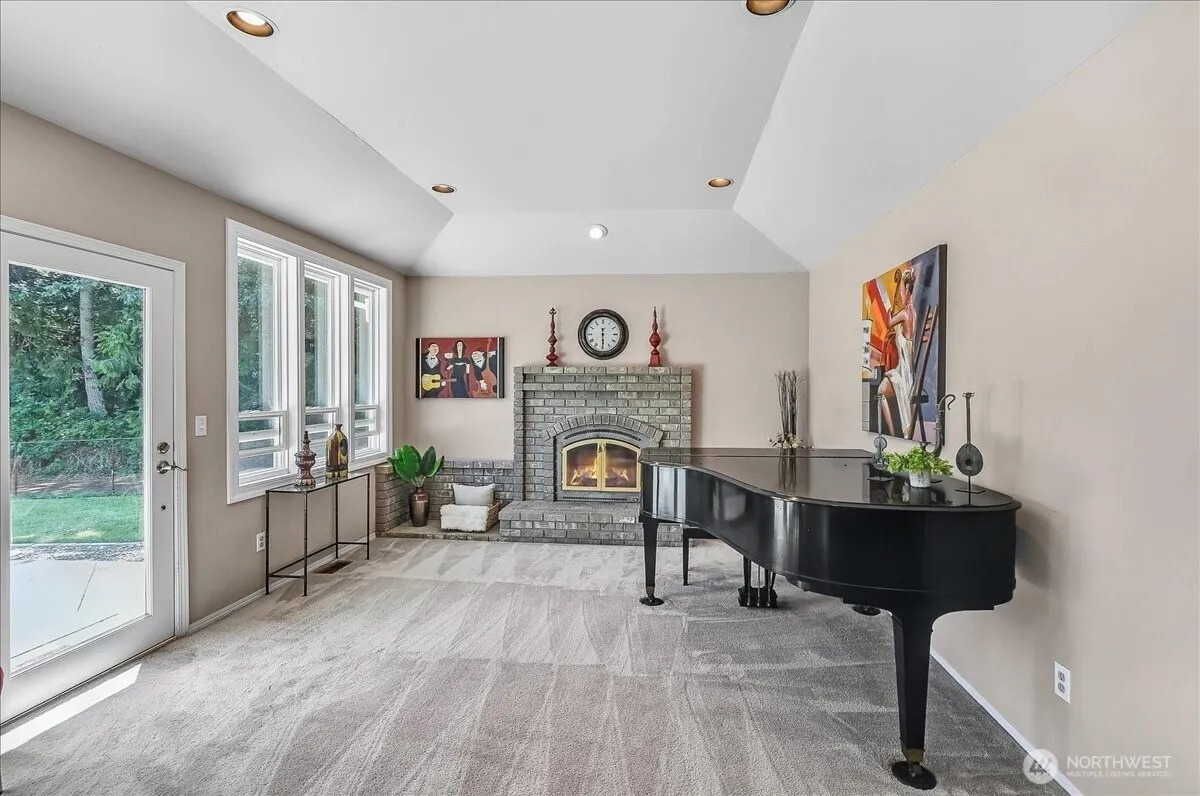 16005 NE 160th Street , Woodinville, WA 98072-8166
