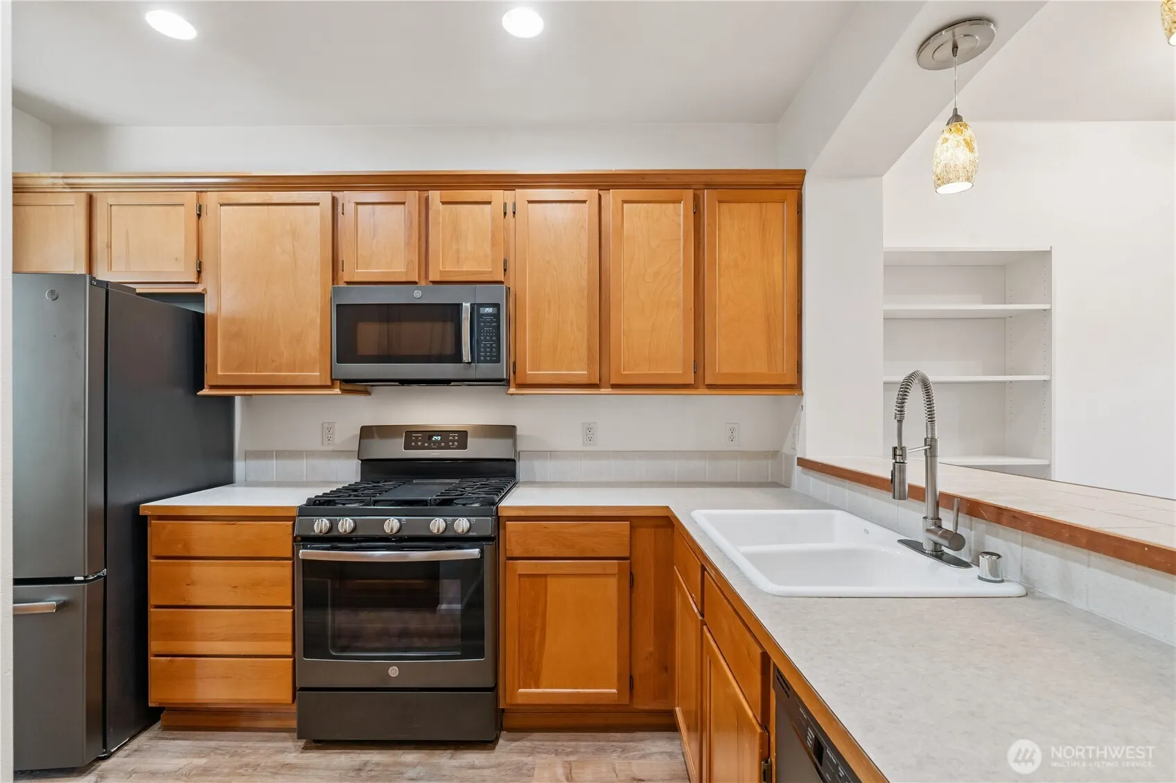 18708 109th Lane SE #K-30, Renton, WA 98055-8111
