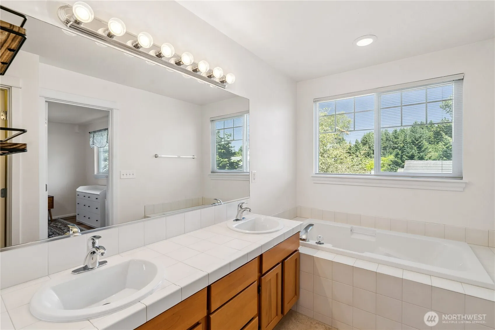 18708 109th Lane SE #K-30, Renton, WA 98055-8111