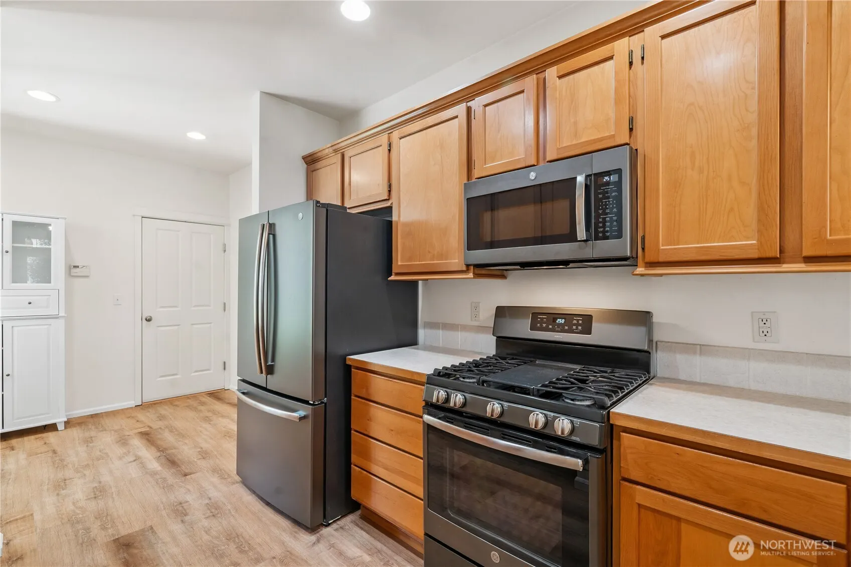 18708 109th Lane SE #K-30, Renton, WA 98055-8111