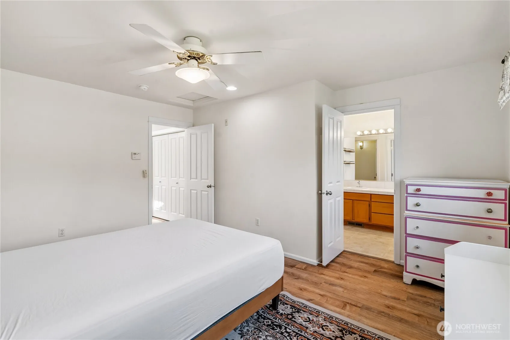 18708 109th Lane SE #K-30, Renton, WA 98055-8111