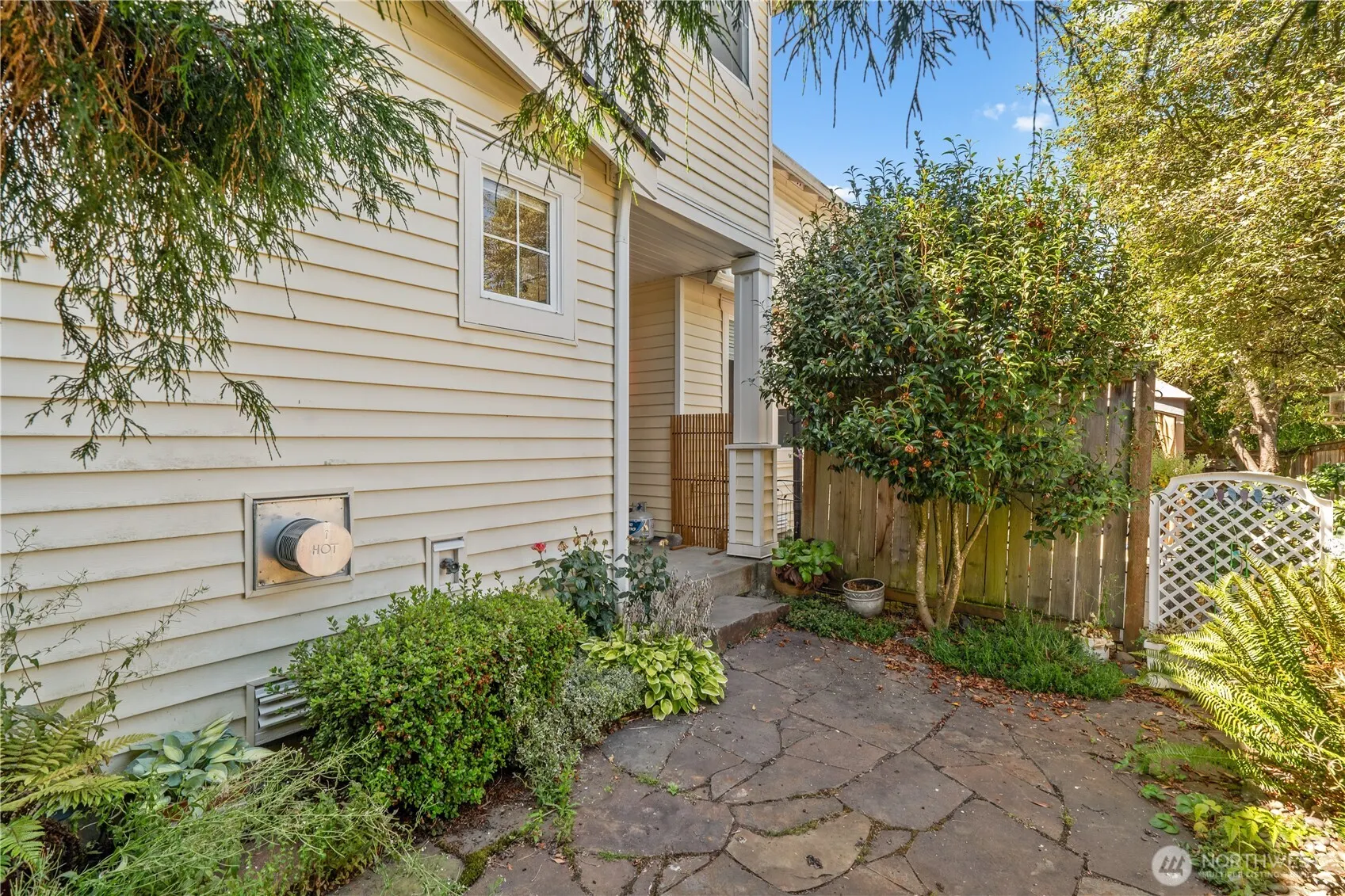 18708 109th Lane SE #K-30, Renton, WA 98055-8111