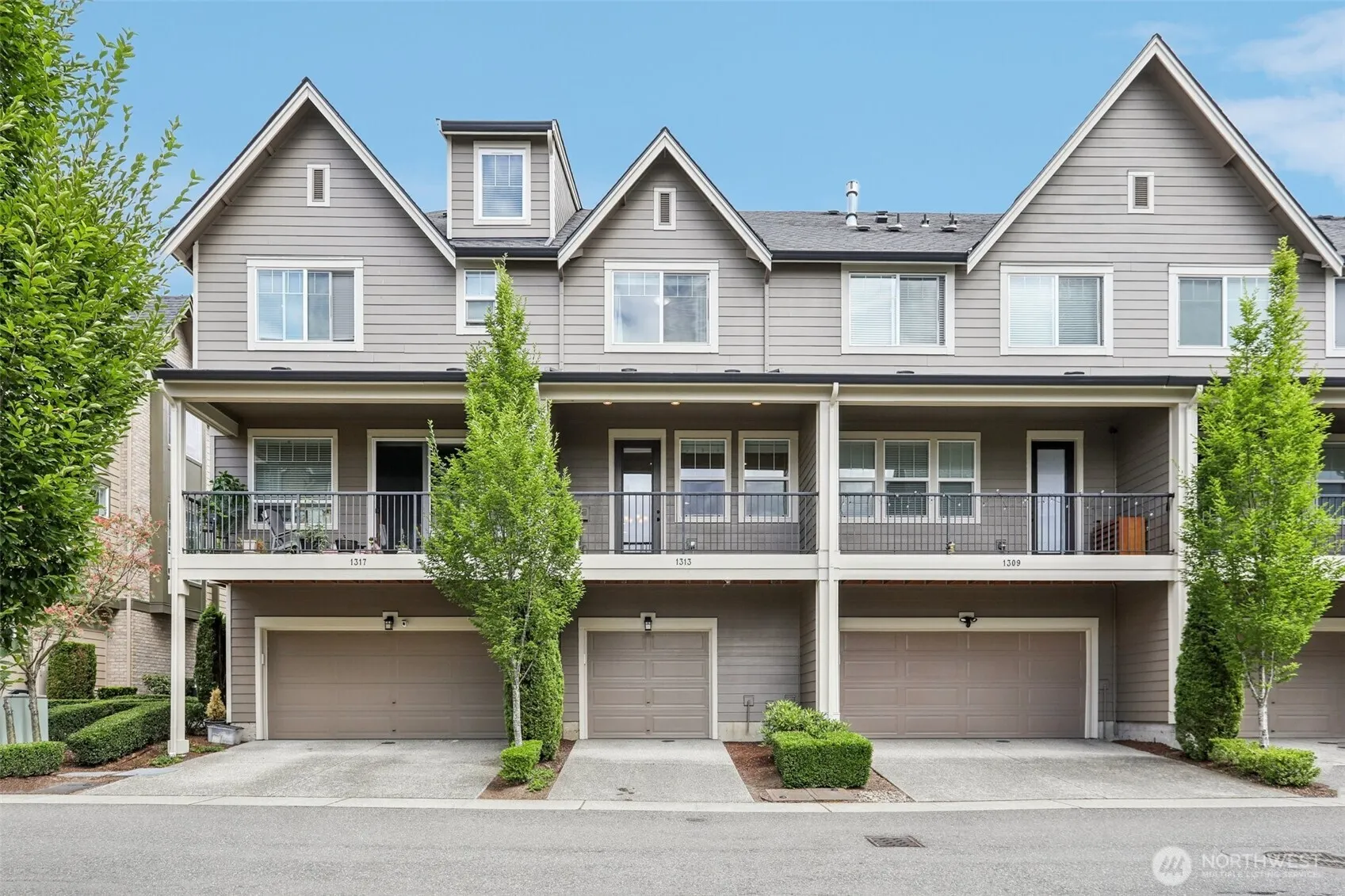 1313 Brooklyn Walk NE, Issaquah, WA 98029