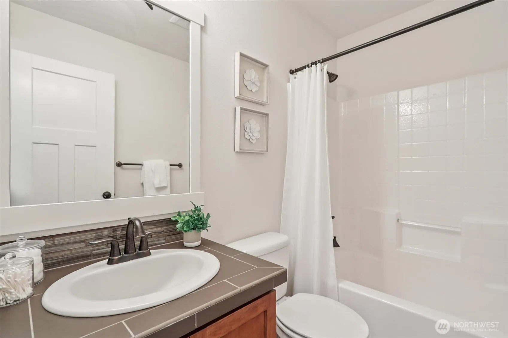 1313 Brooklyn Walk NE, Issaquah, WA 98029