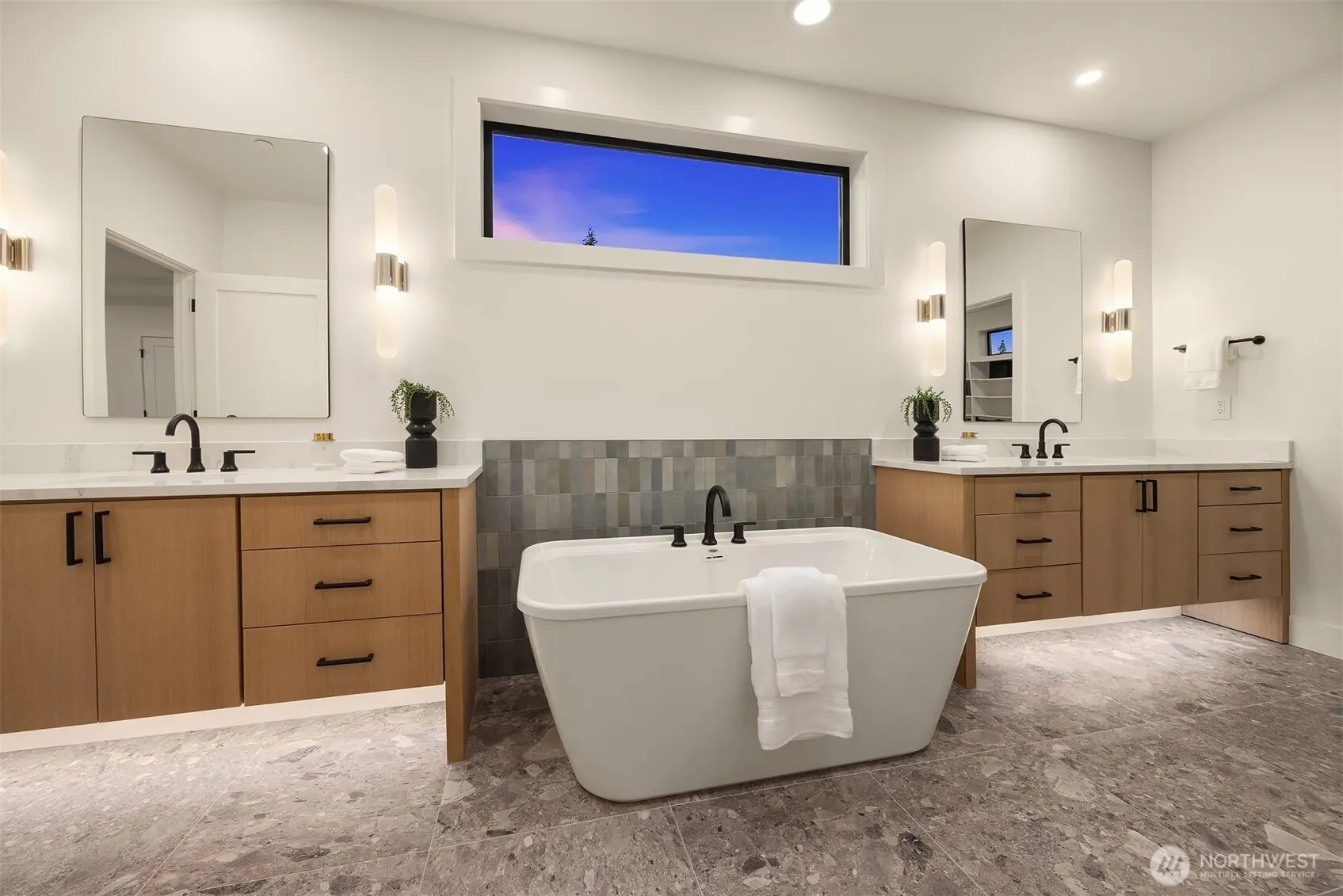 627 155th Avenue SE, Bellevue, WA 98007