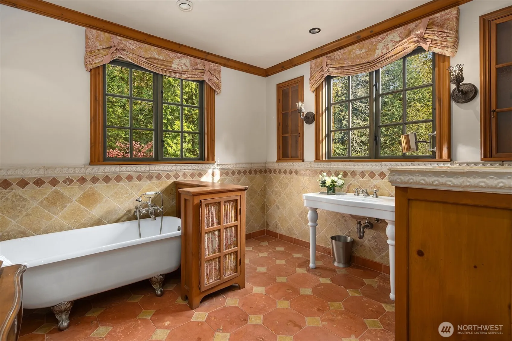 5565 248th Place SE, Issaquah, WA 98029