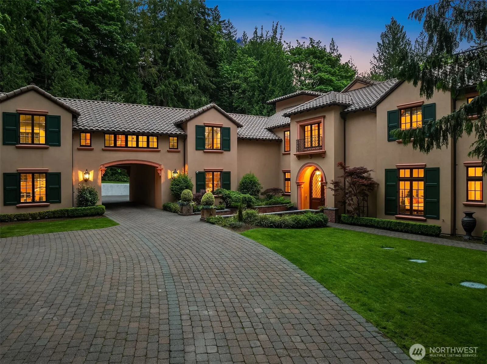 5565 248th Place SE, Issaquah, WA 98029