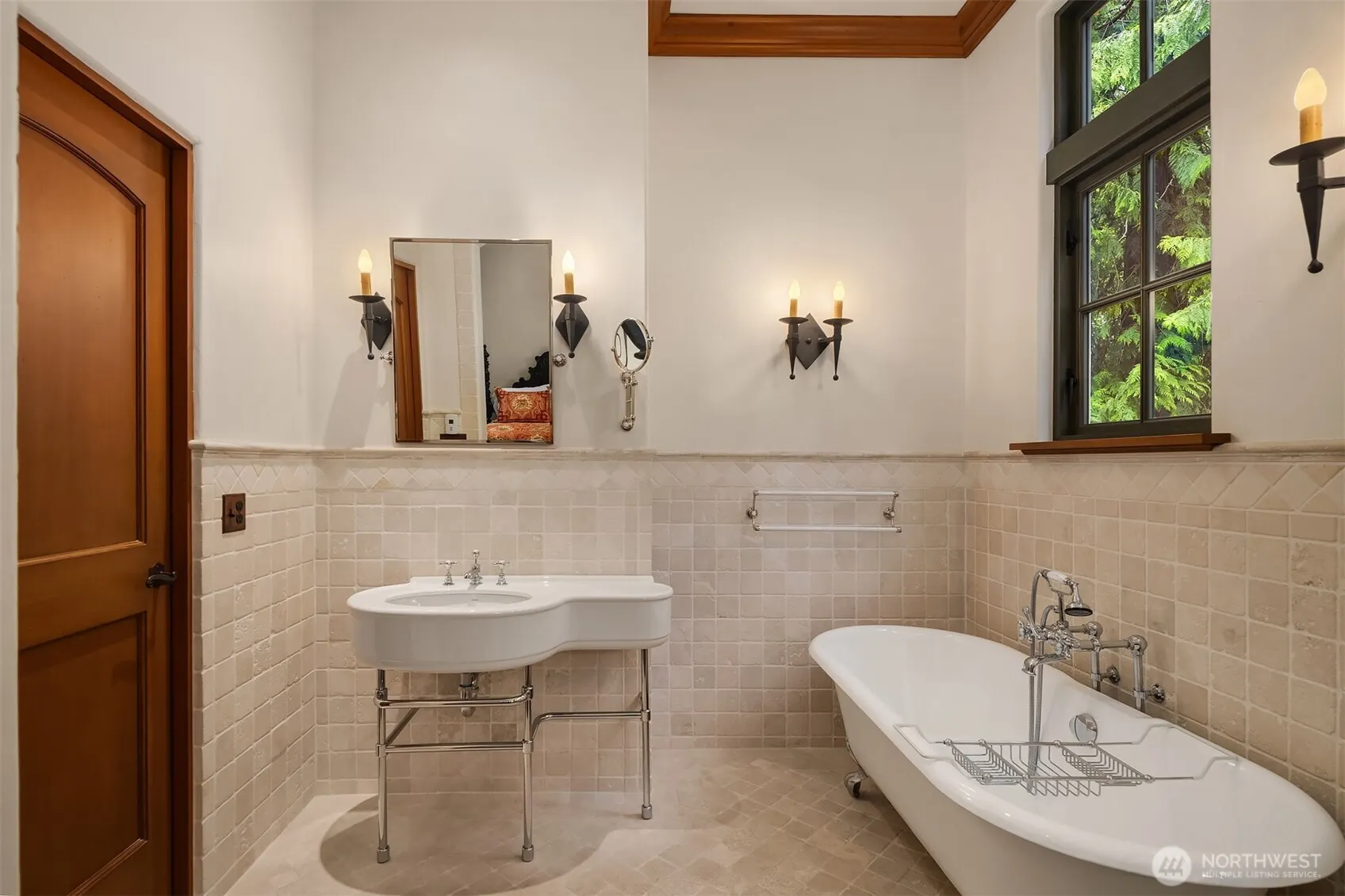 5565 248th Place SE, Issaquah, WA 98029