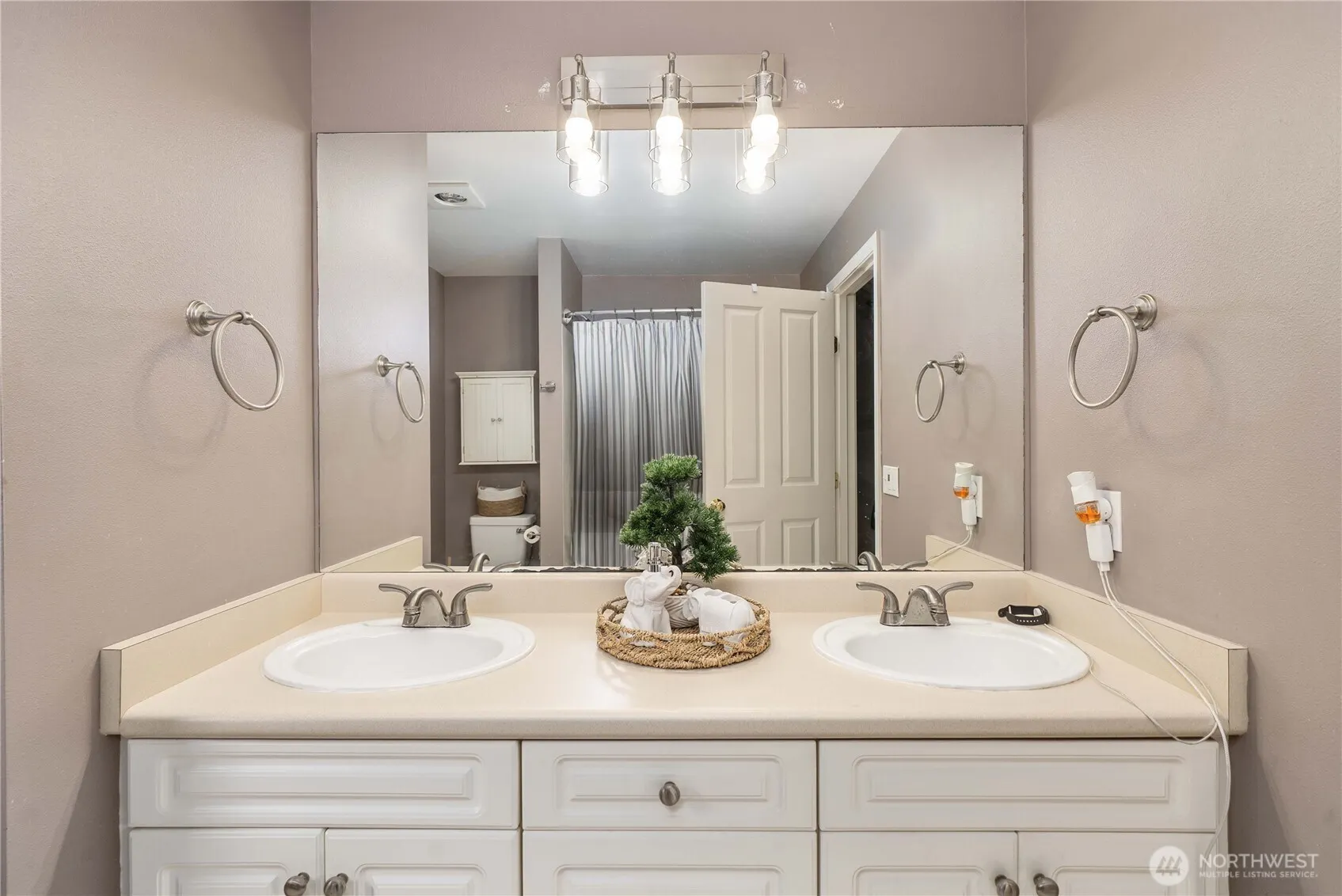 15150 140th Way SE #V104, Renton, WA 98058