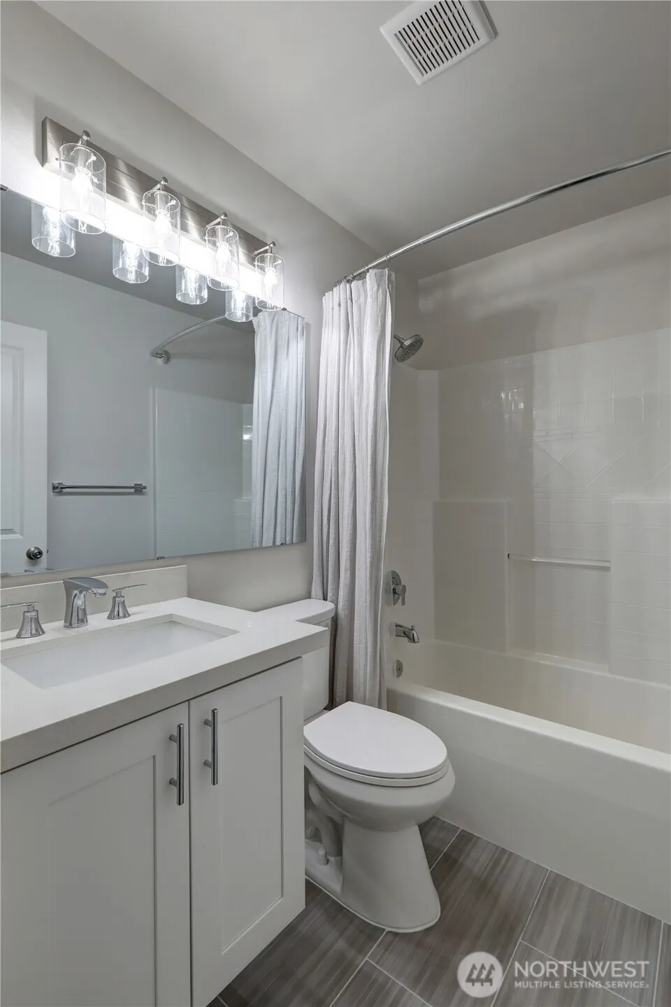 23120 SE Black Nugget Road #A2, Issaquah, WA 98029