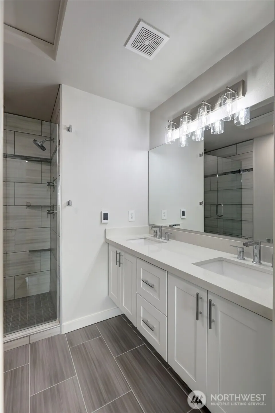 23120 SE Black Nugget Road #A2, Issaquah, WA 98029