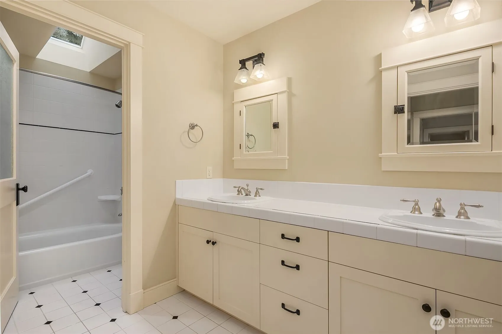 19603 238TH Avenue NE, Woodinville, WA 98077