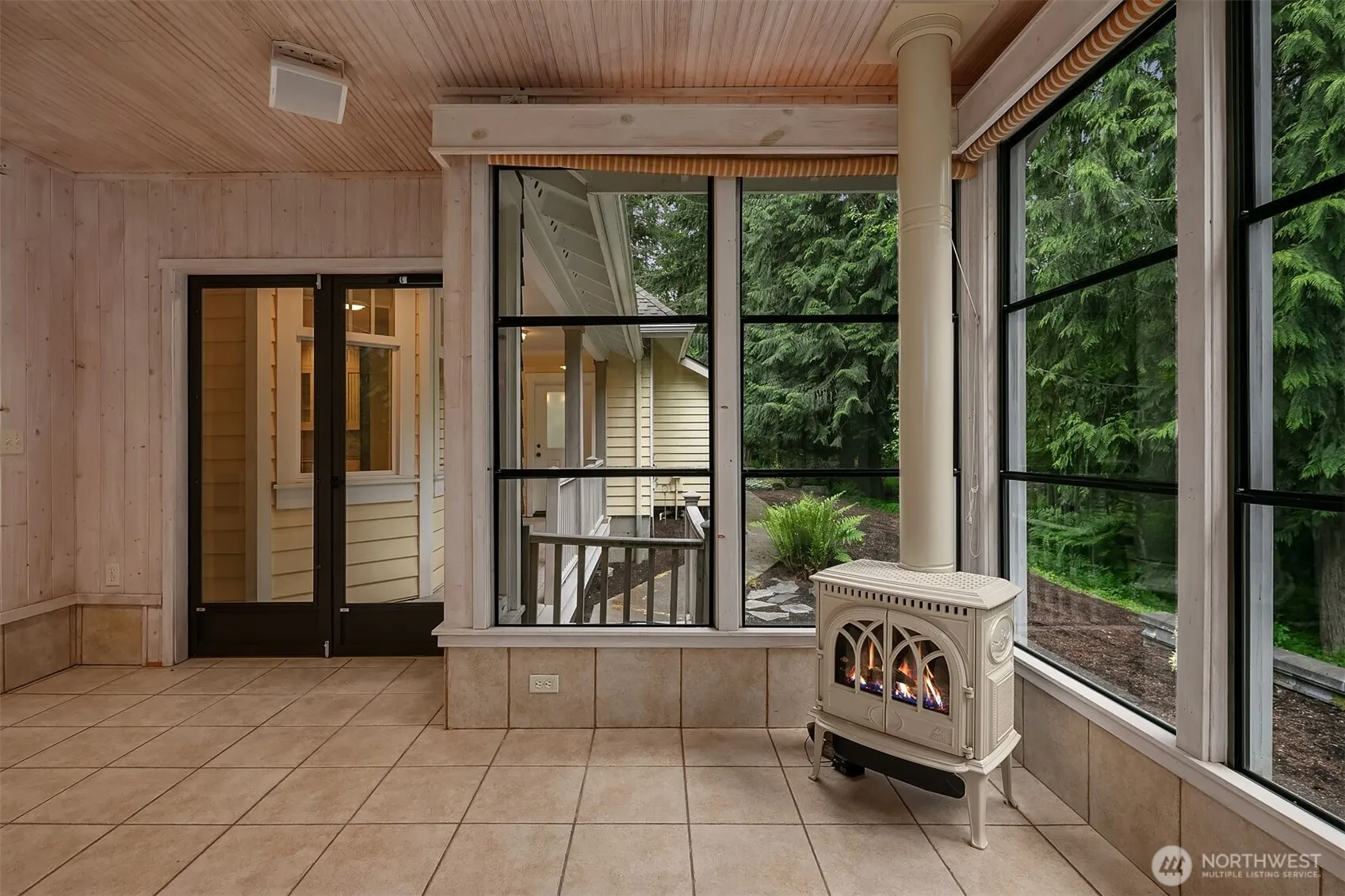 19603 238TH Avenue NE, Woodinville, WA 98077