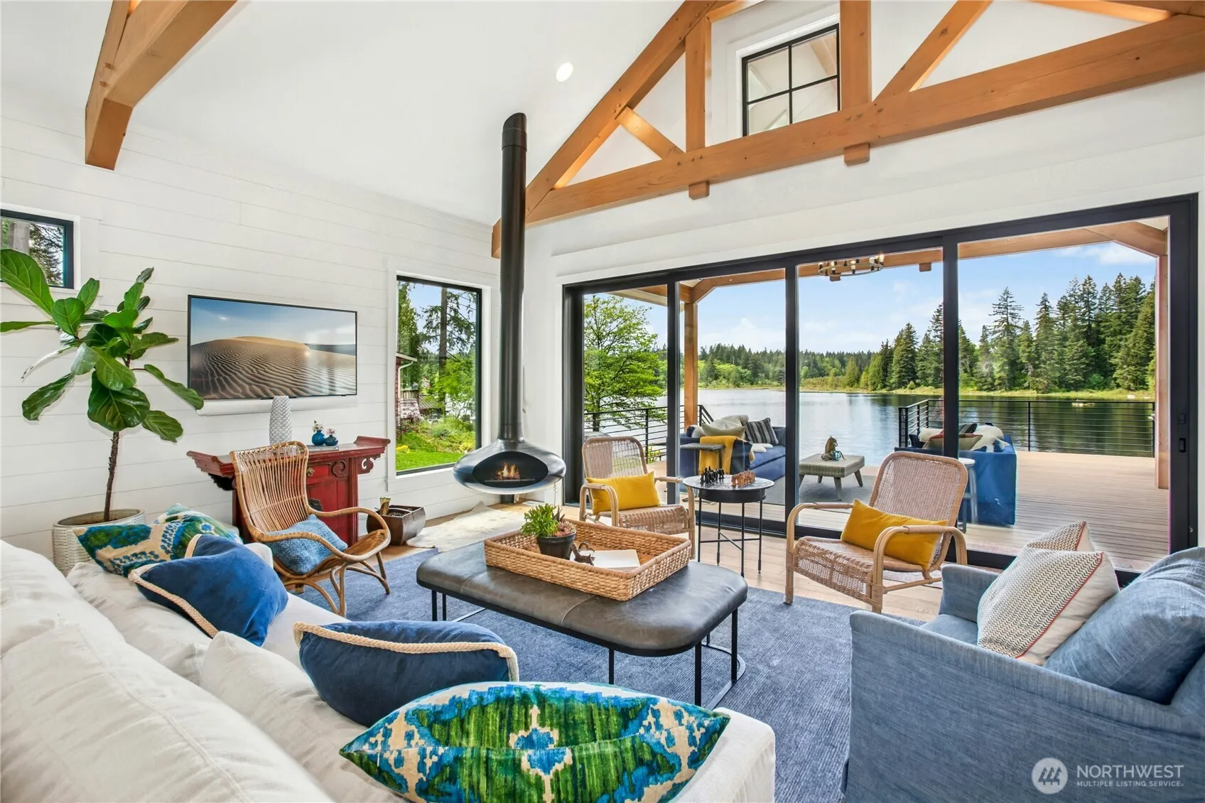 9803 Crystal Lake Drive , Woodinville, WA 98077