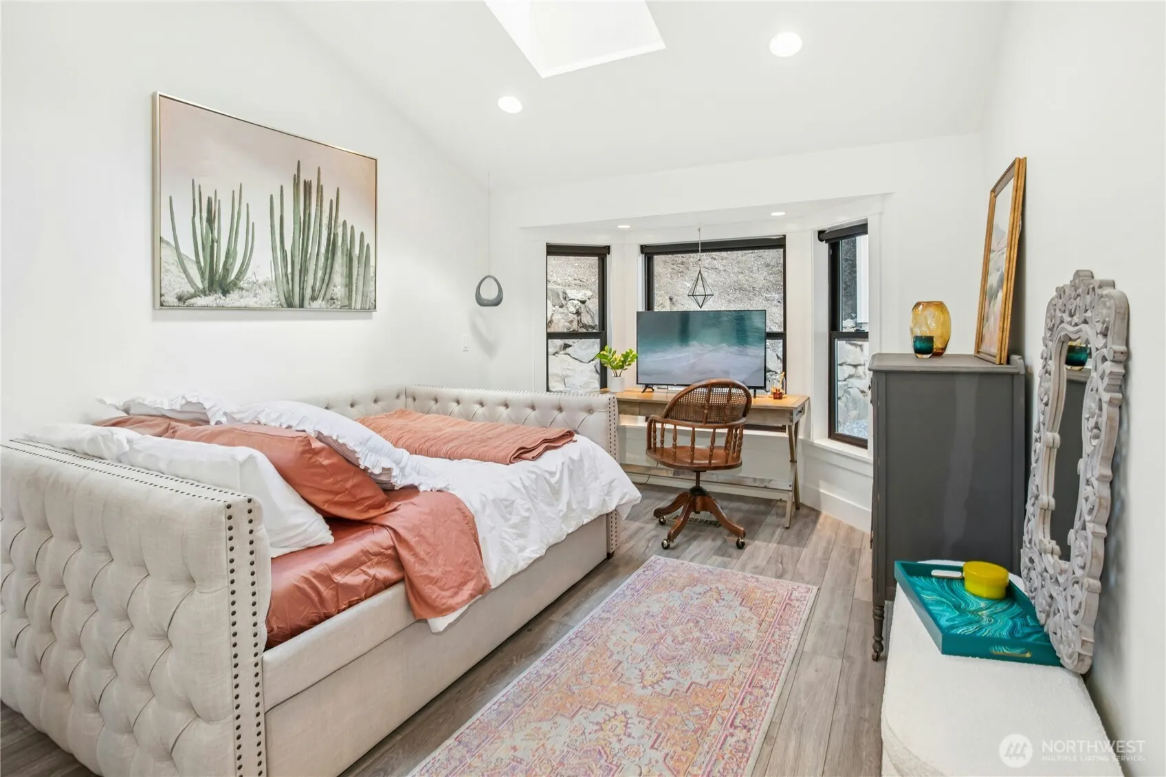 9803 Crystal Lake Drive , Woodinville, WA 98077