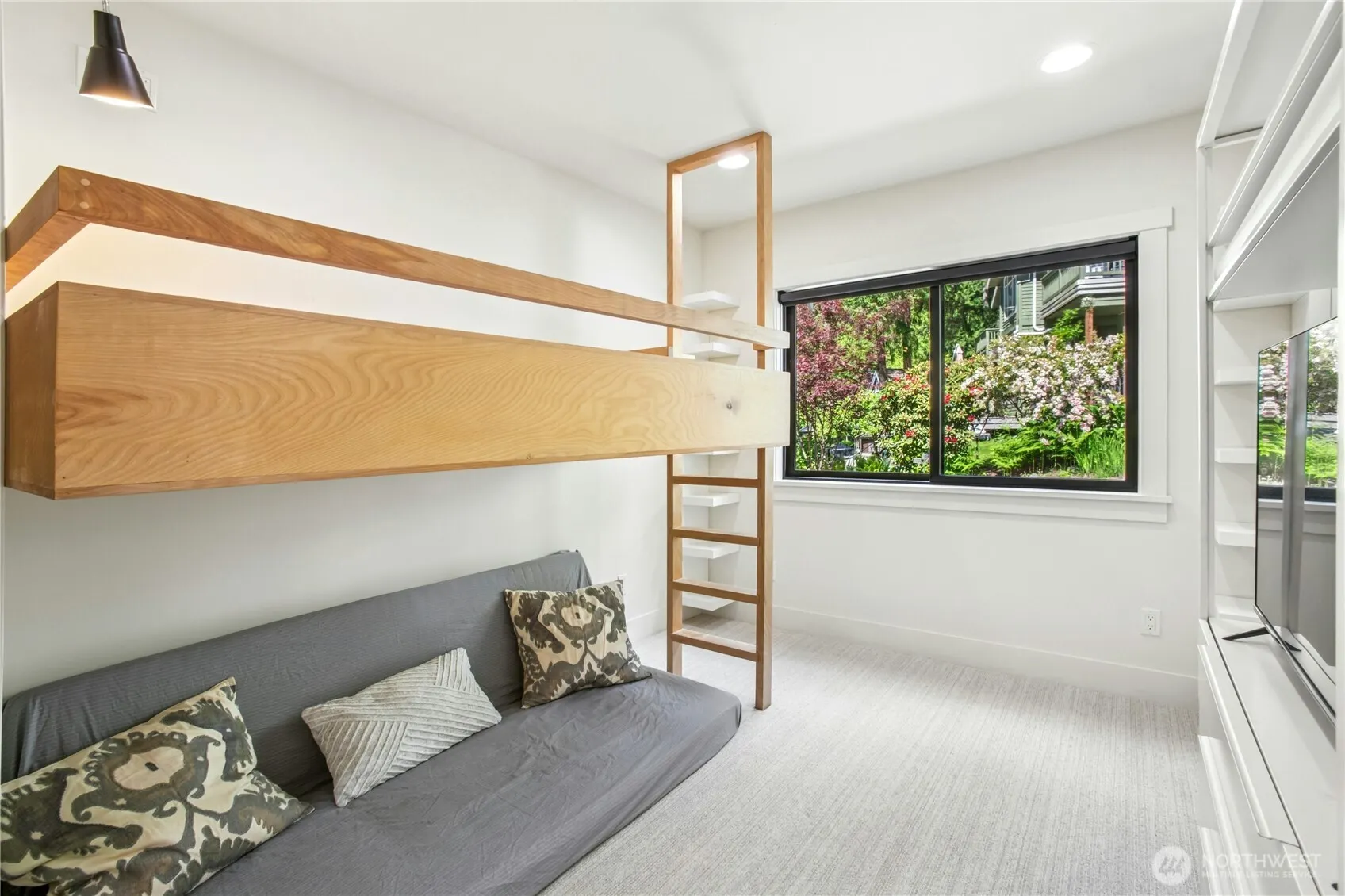 9803 Crystal Lake Drive , Woodinville, WA 98077