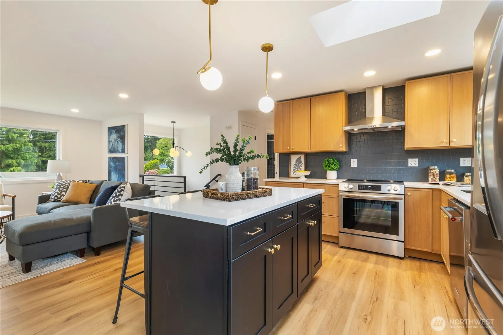 1831 201st Place SW, Lynnwood, WA 98036