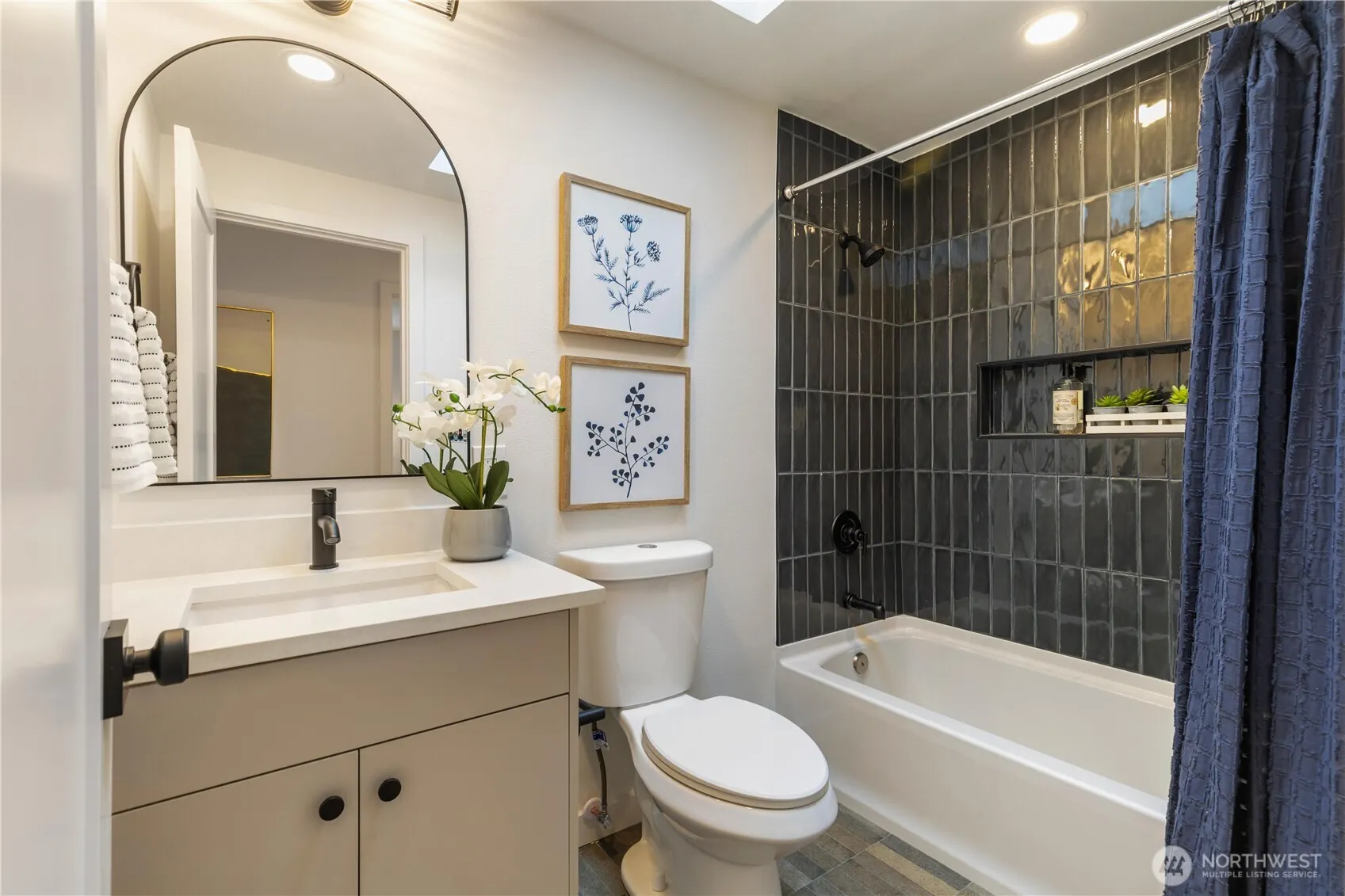 1831 201st Place SW, Lynnwood, WA 98036