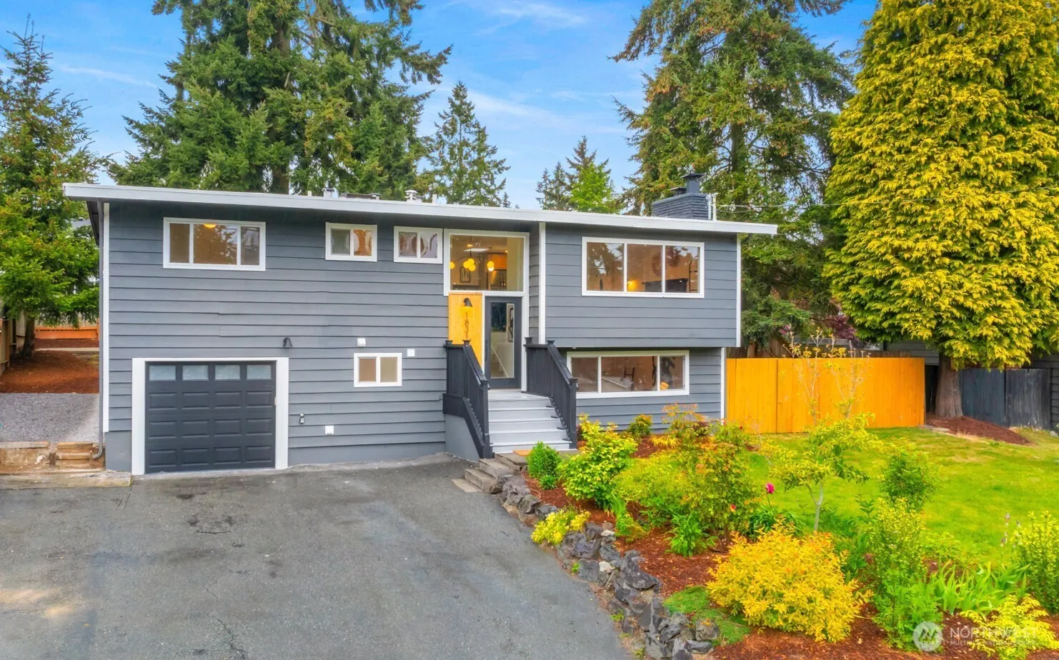 1831 201st Place SW, Lynnwood, WA 98036