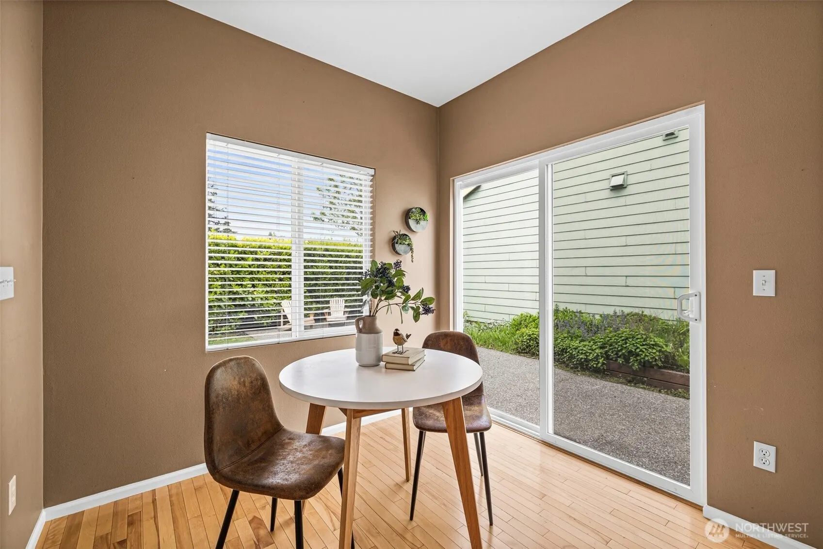 17071 165th Avenue SE, Renton, WA 98058