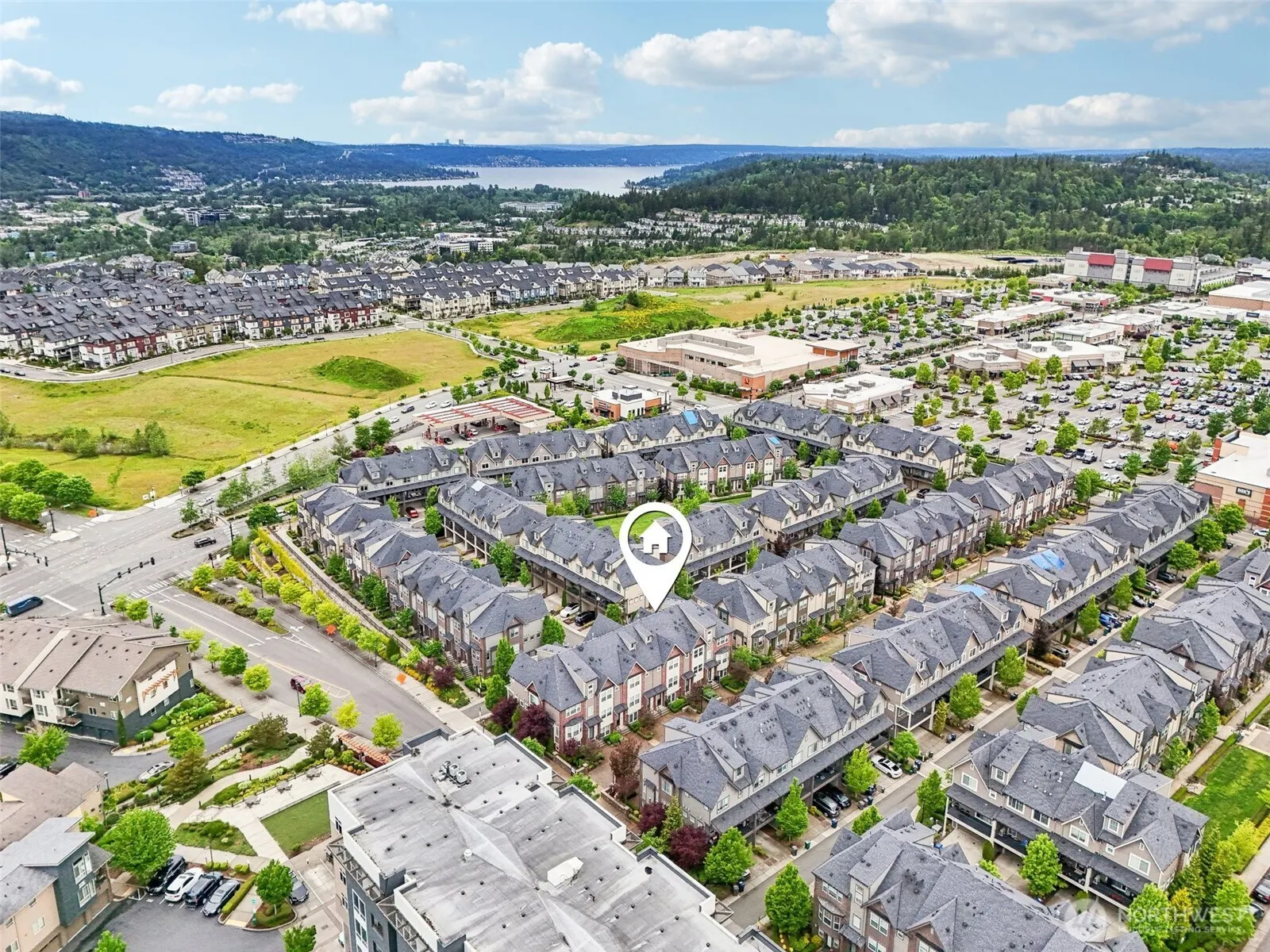1313 Brooklyn Walk NE, Issaquah, WA 98029