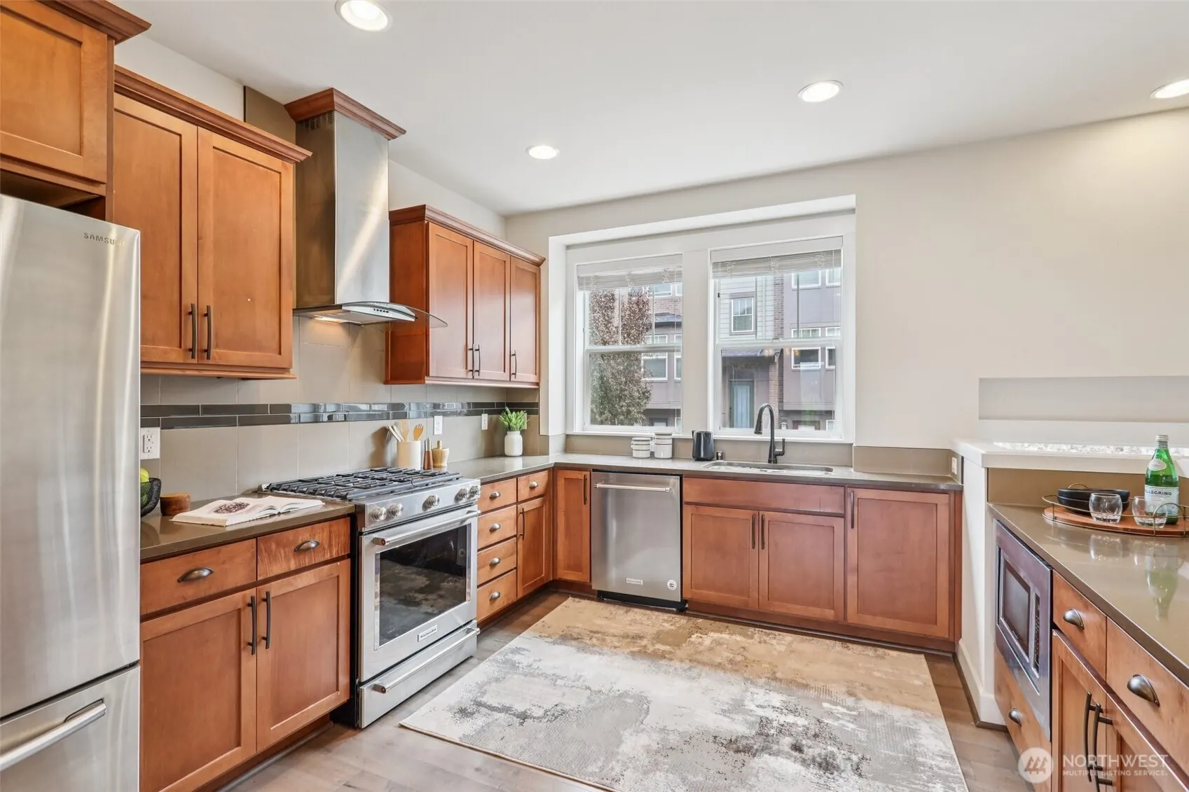 1313 Brooklyn Walk NE, Issaquah, WA 98029