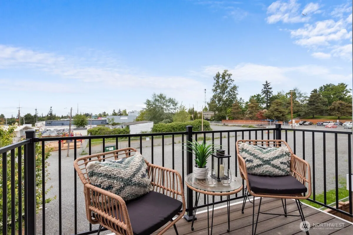 15726 40TH Avenue W #B6, Lynnwood, WA 98087