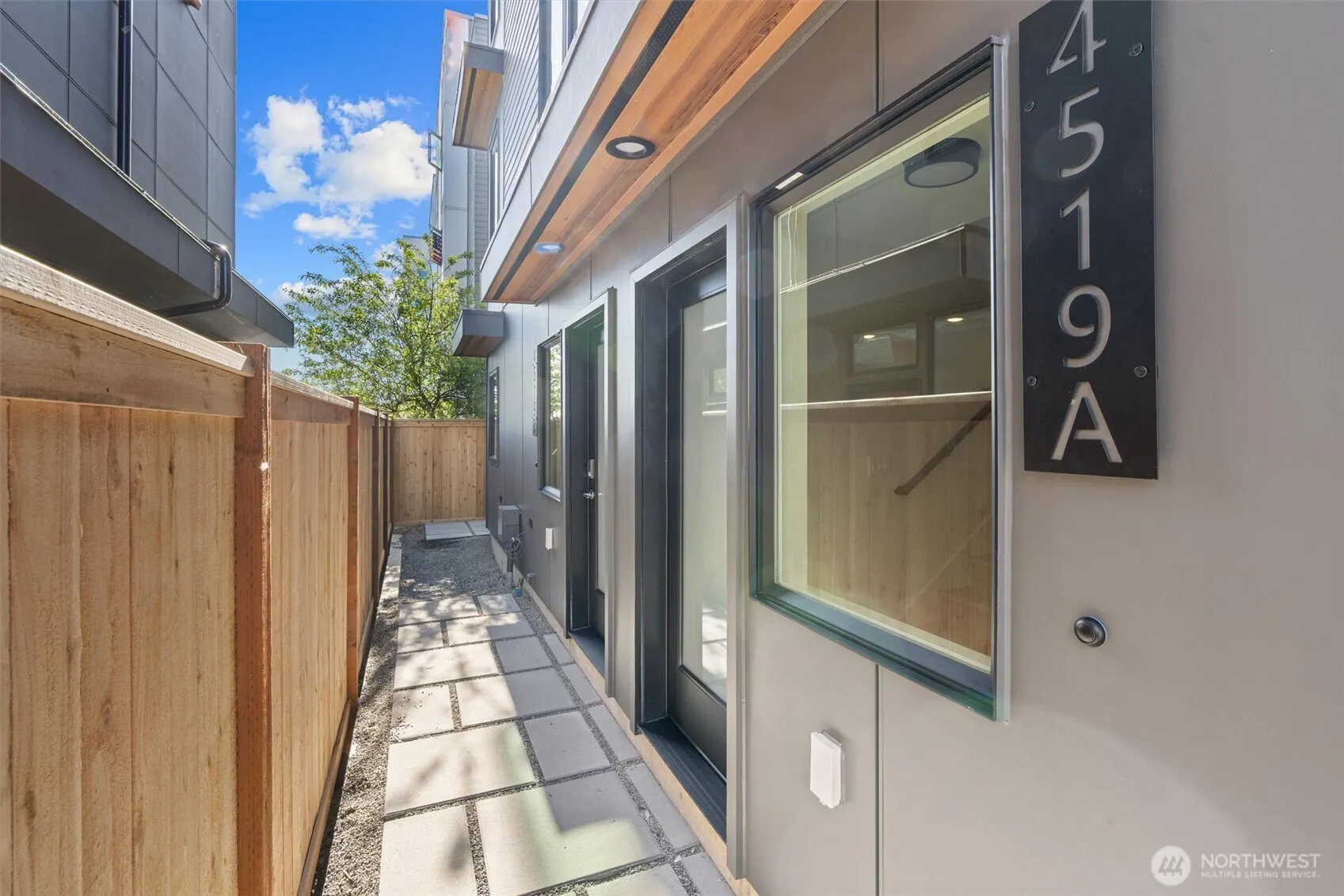 4519 A Bagley Avenue N, Seattle, WA 98103