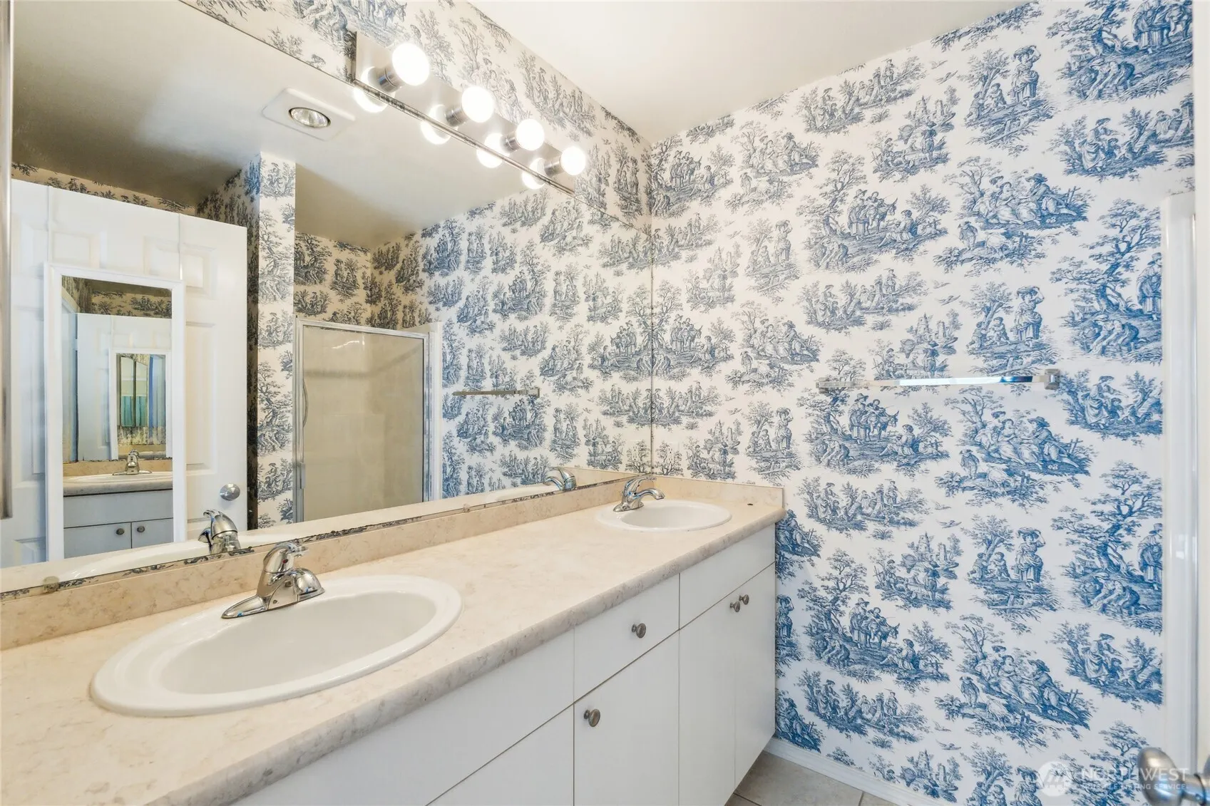 3116 164th Street SW #1704, Lynnwood, WA 98087