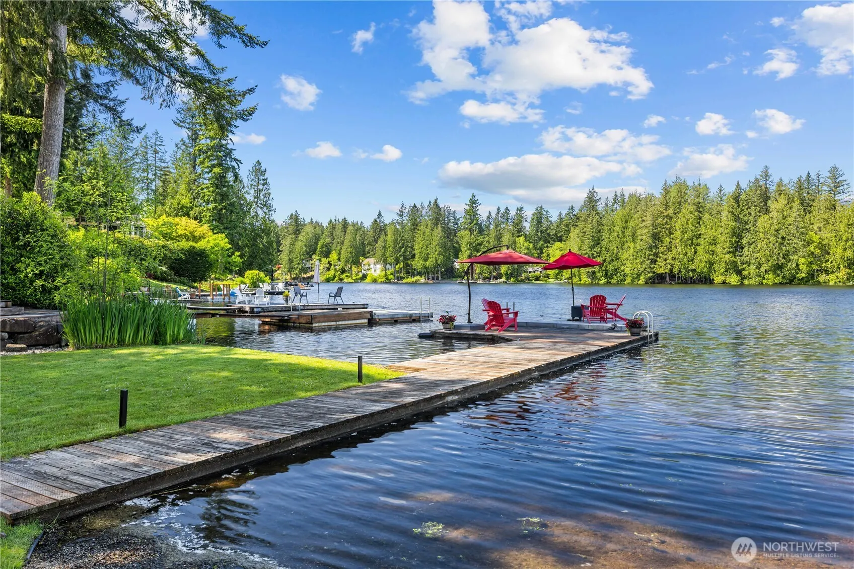 2045 E Beaver Lake Drive SE, Sammamish, WA 98075