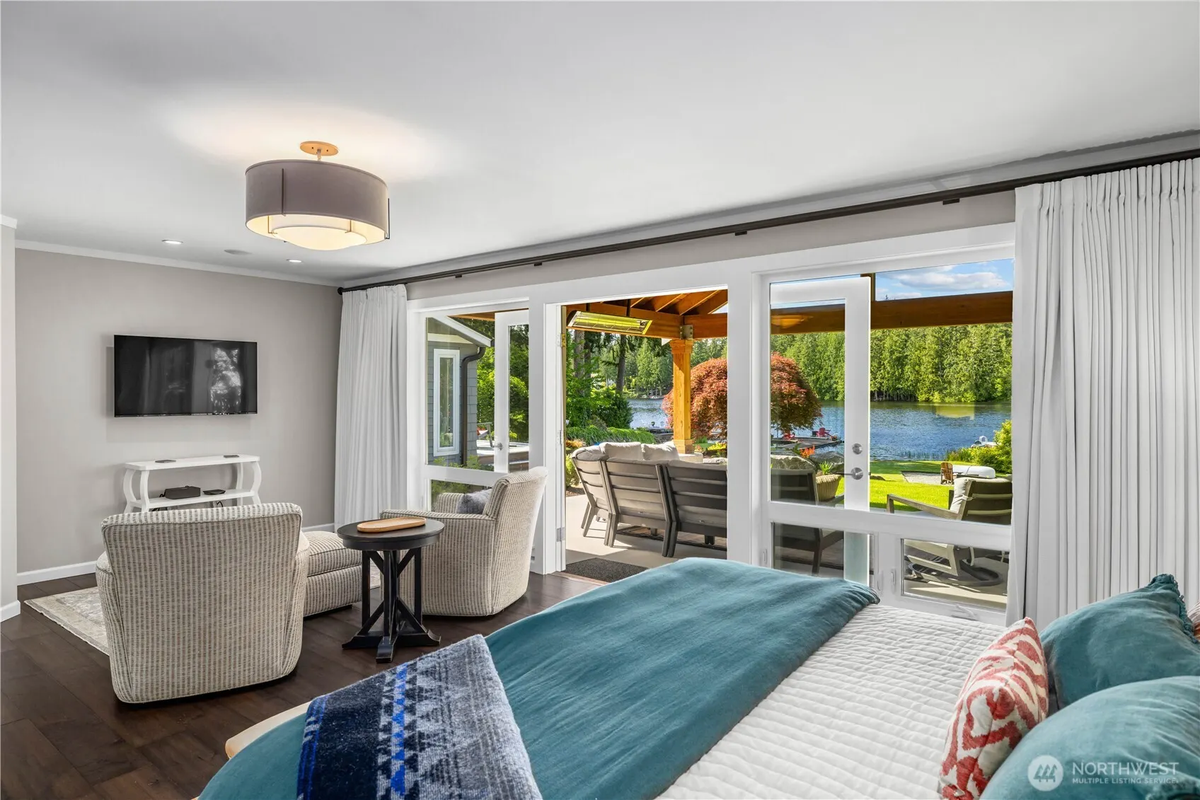 2045 E Beaver Lake Drive SE, Sammamish, WA 98075