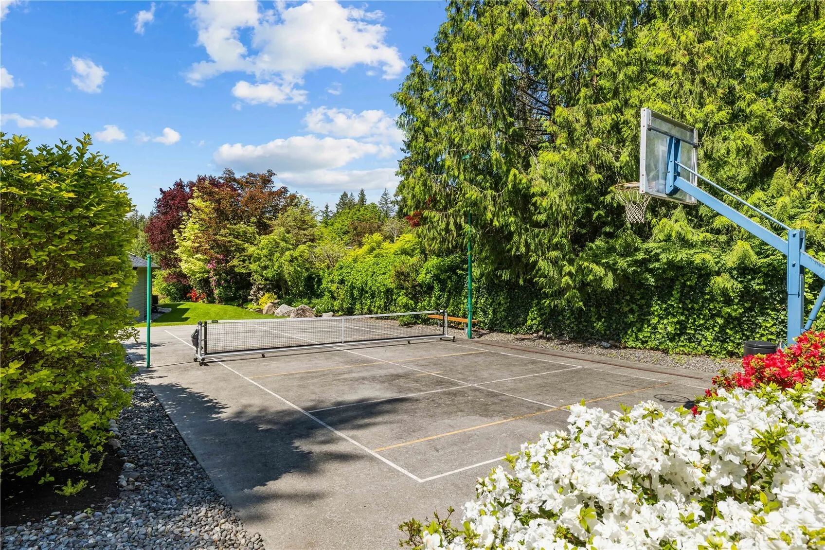 2045 E Beaver Lake Drive SE, Sammamish, WA 98075
