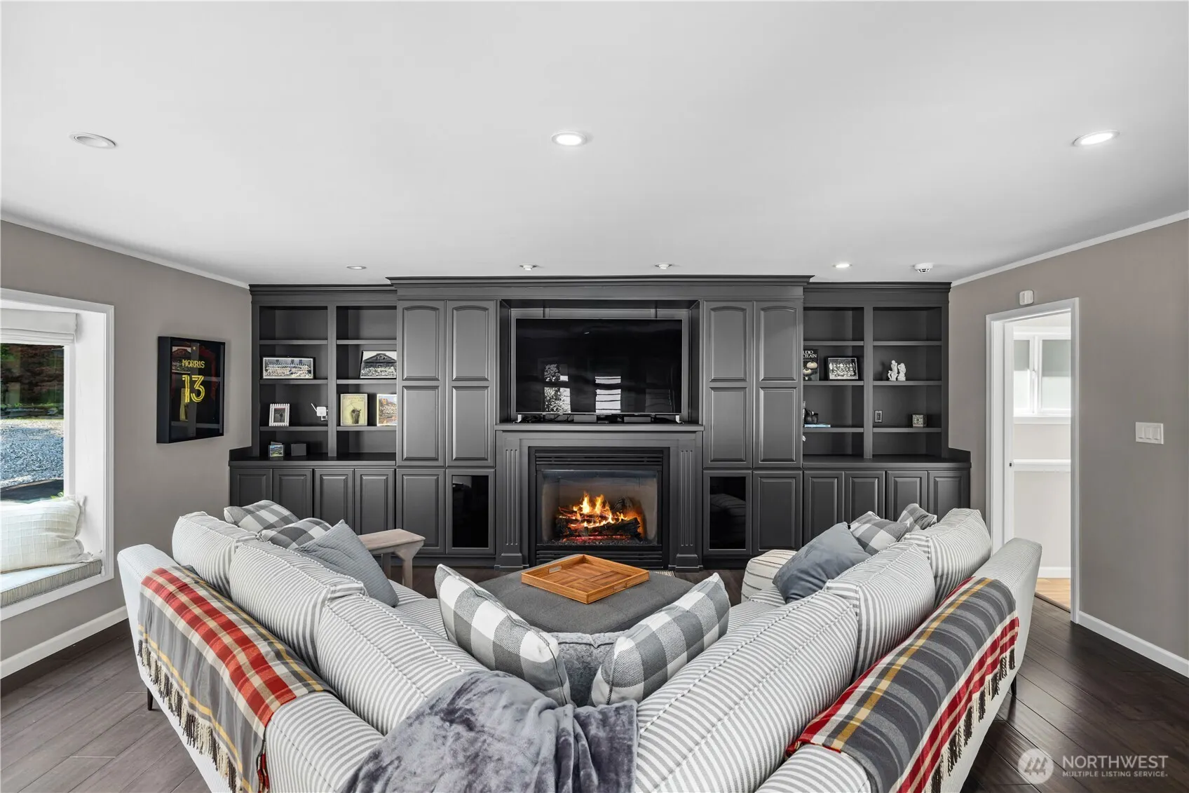 2045 E Beaver Lake Drive SE, Sammamish, WA 98075