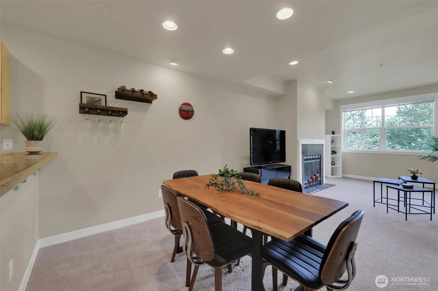 1000 Cabin Creek Lane SW #C203, Issaquah, WA 98027
