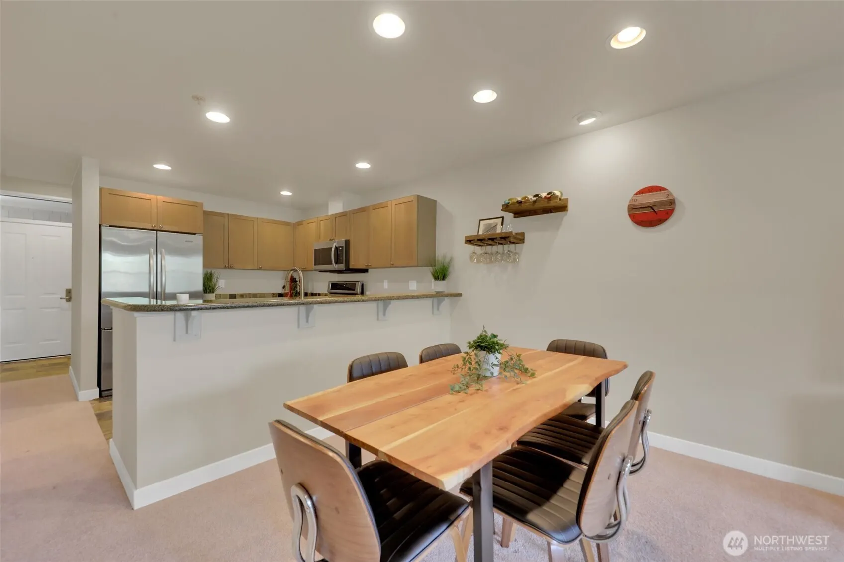 1000 Cabin Creek Lane SW #C203, Issaquah, WA 98027