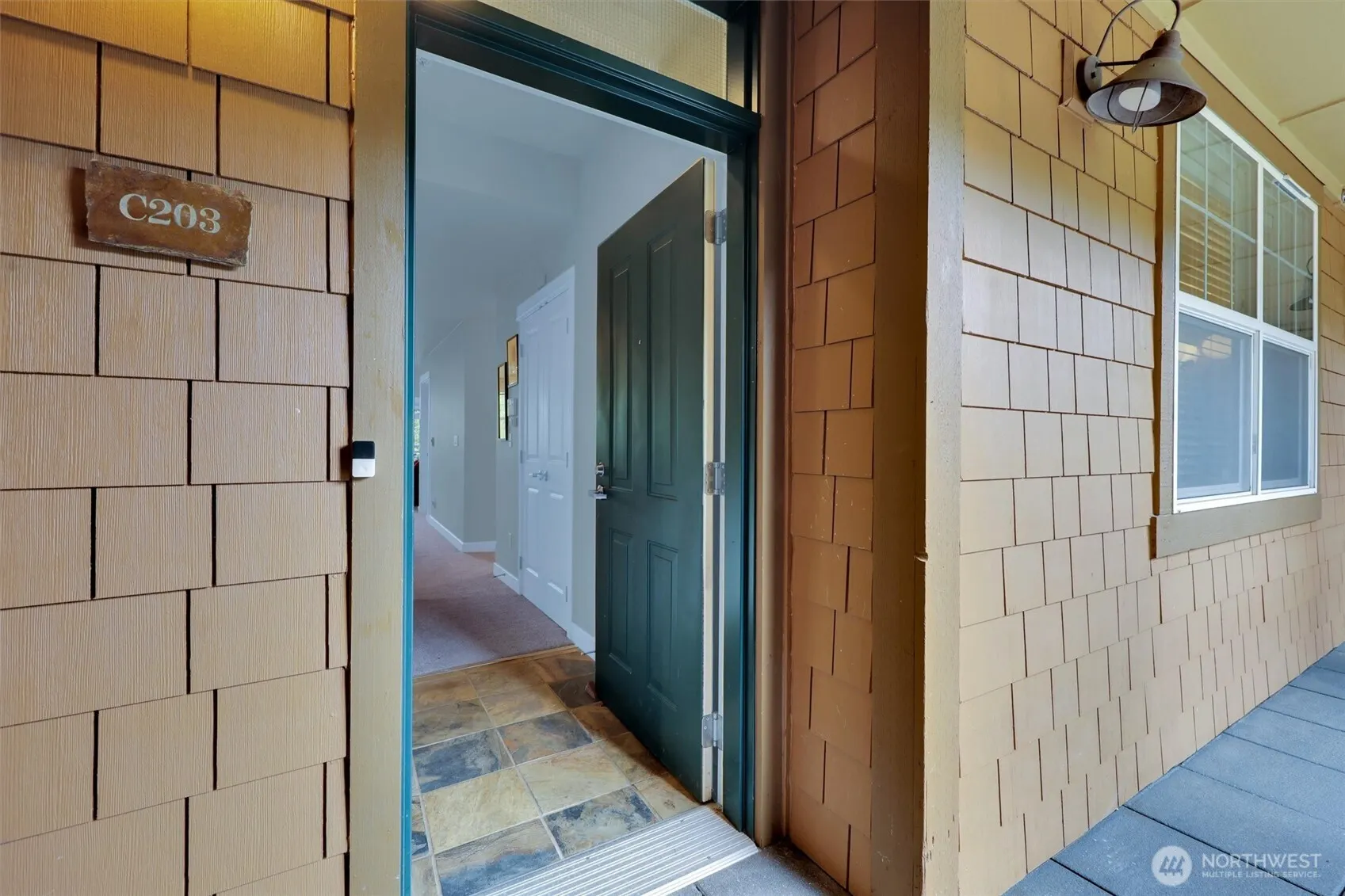1000 Cabin Creek Lane SW #C203, Issaquah, WA 98027