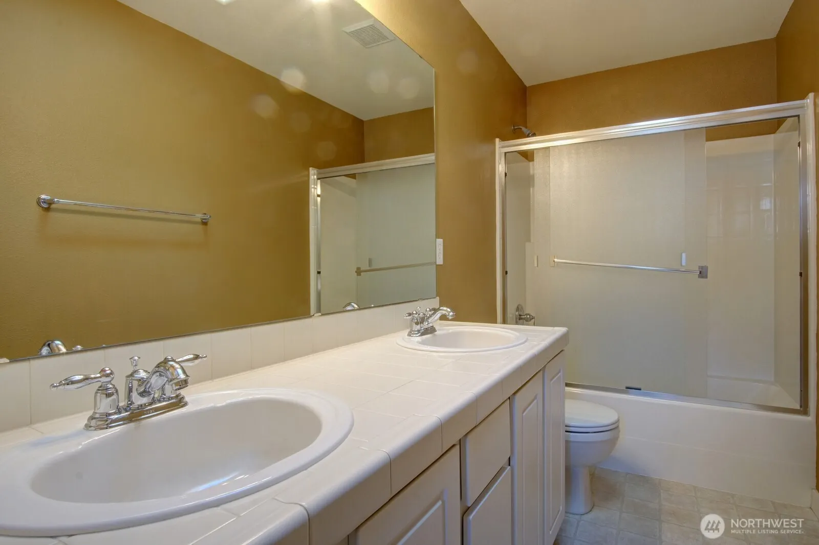 2033 240th Avenue SE, Sammamish, WA 98075