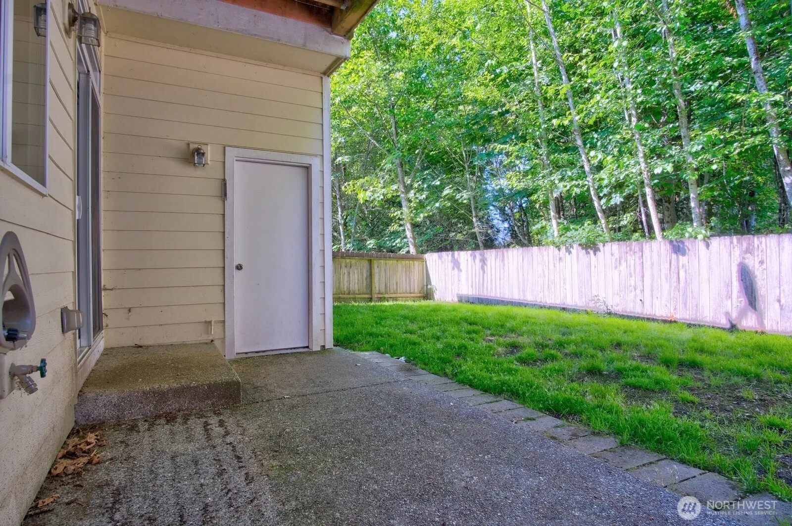 2033 240th Avenue SE, Sammamish, WA 98075