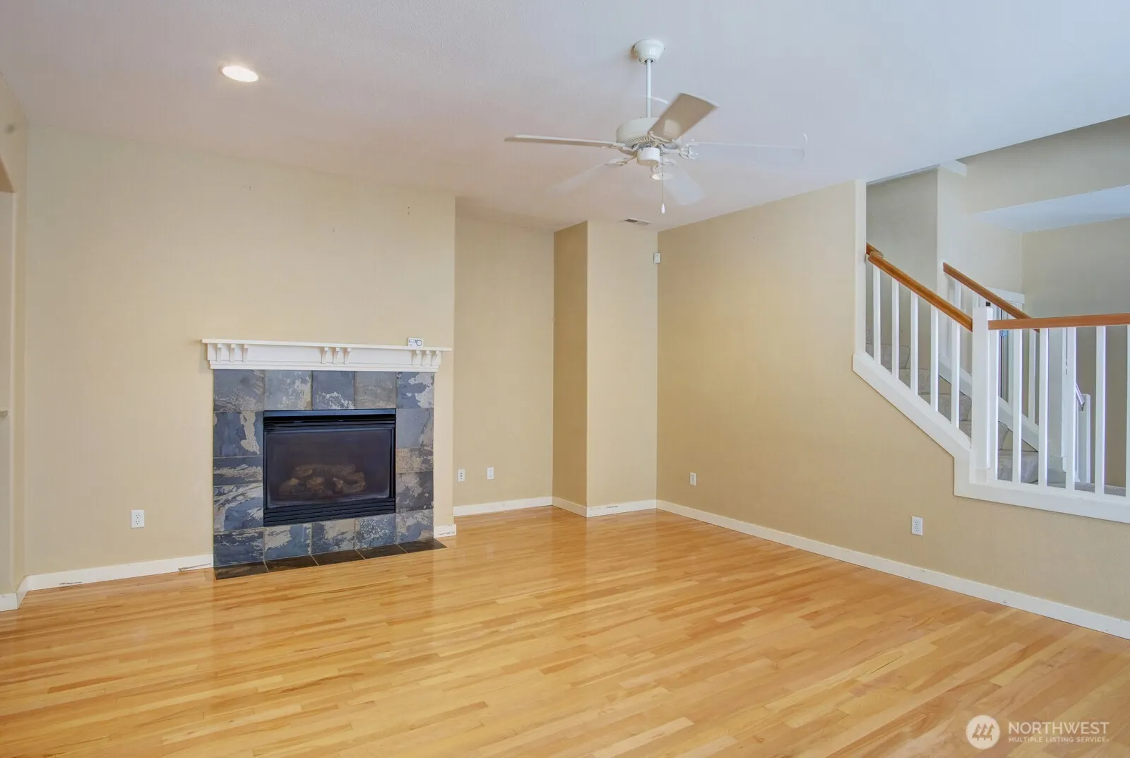 2033 240th Avenue SE, Sammamish, WA 98075