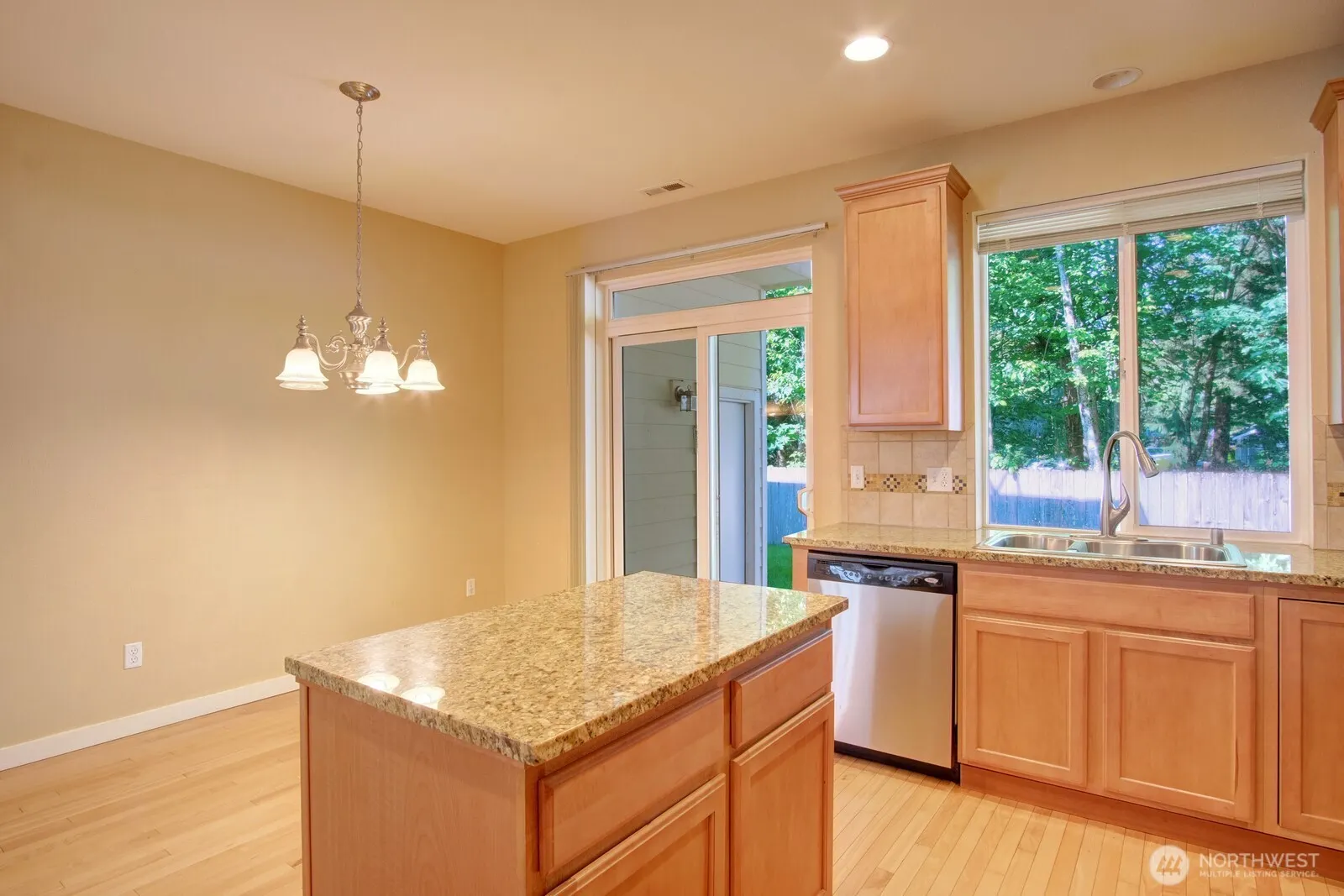 2033 240th Avenue SE, Sammamish, WA 98075