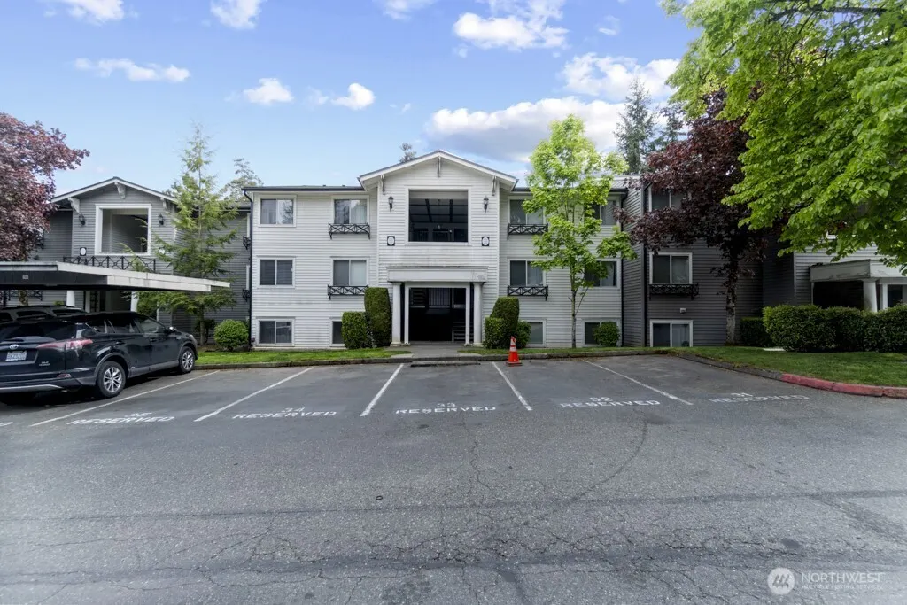 15415 35th Avenue Ct W #D103, Lynnwood, WA 98087