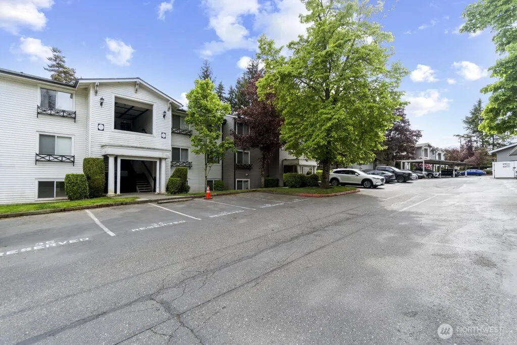 15415 35th Avenue Ct W #D103, Lynnwood, WA 98087