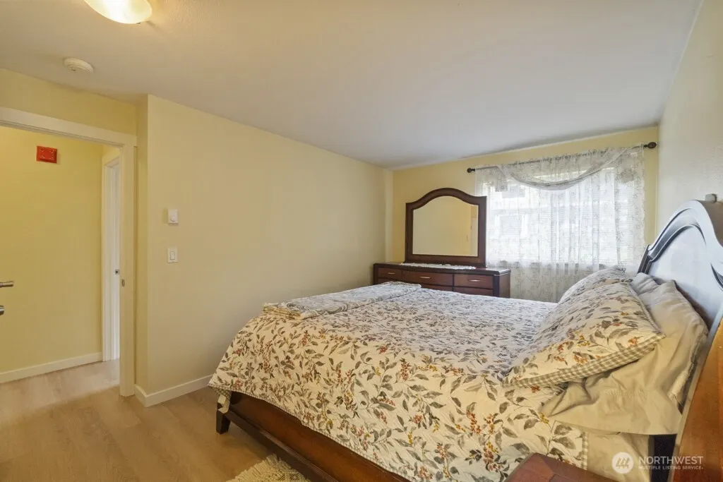 15415 35th Avenue Ct W #D103, Lynnwood, WA 98087