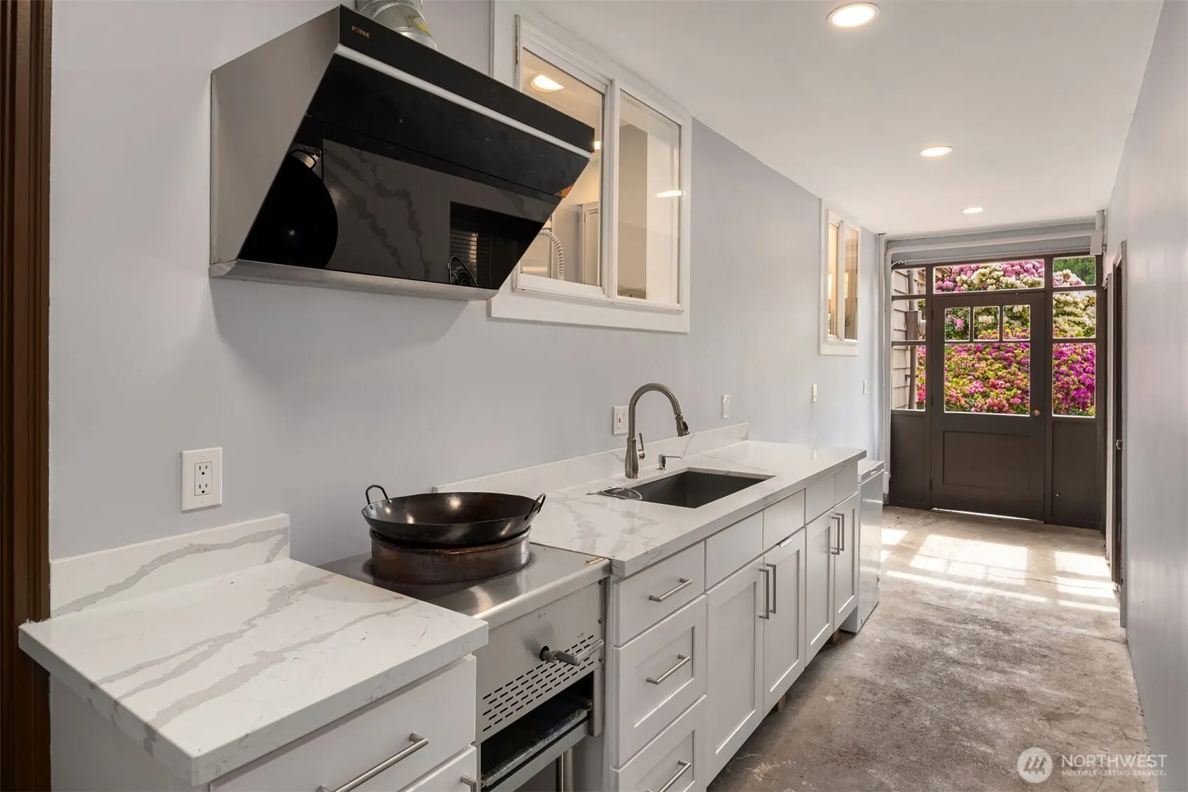 12653 Avondale Road NE, Redmond, WA 98052