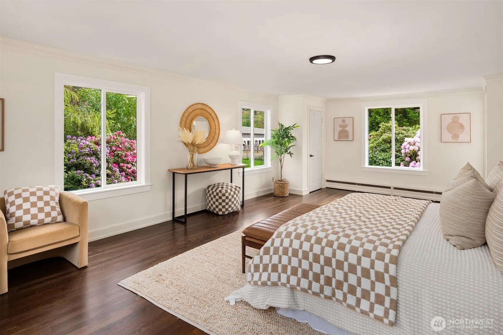 12653 Avondale Road NE, Redmond, WA 98052