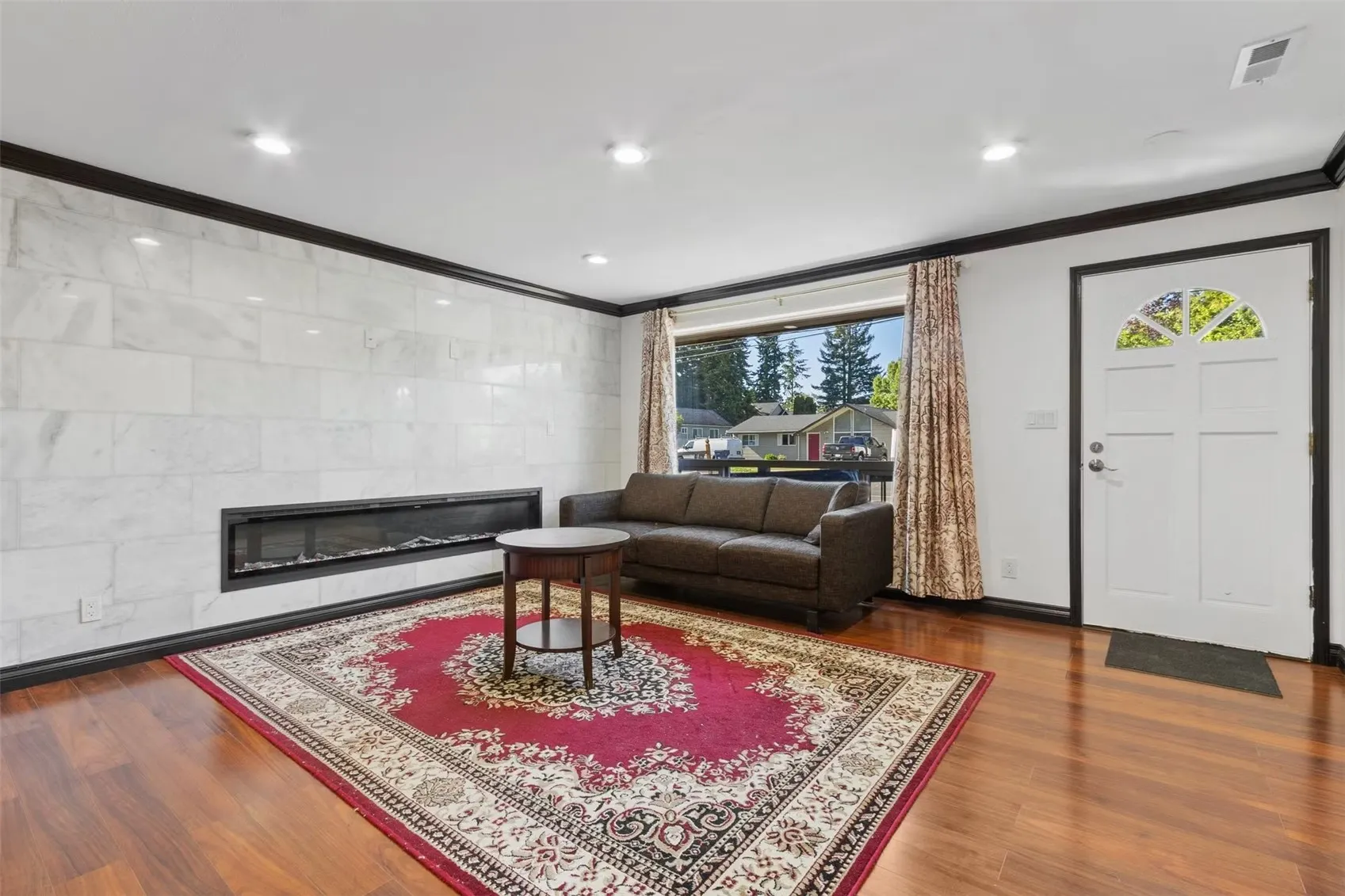 5004 188th Street SW, Lynnwood, WA 98037