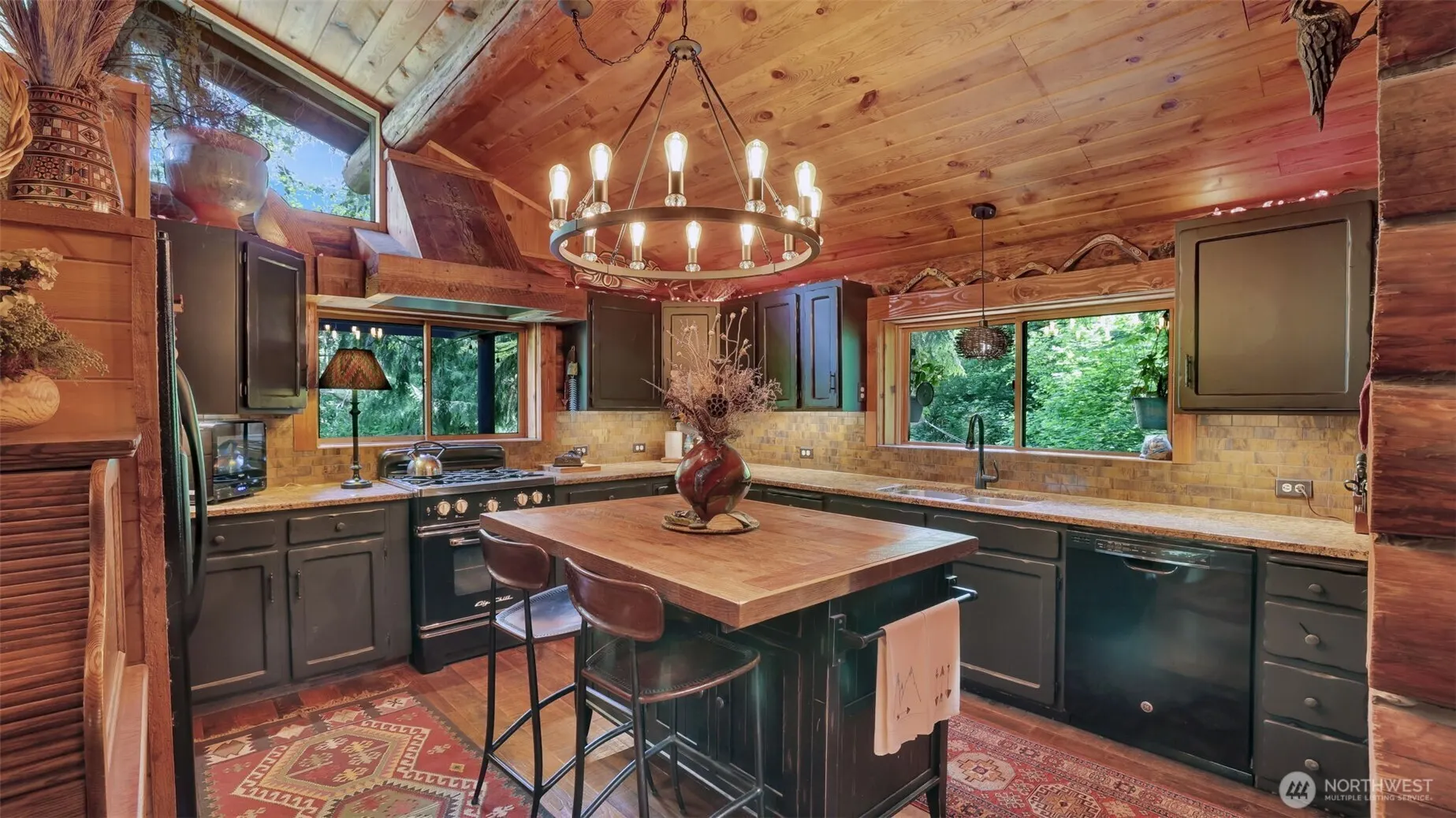18904 233rd Avenue NE, Woodinville, WA 98077-7586