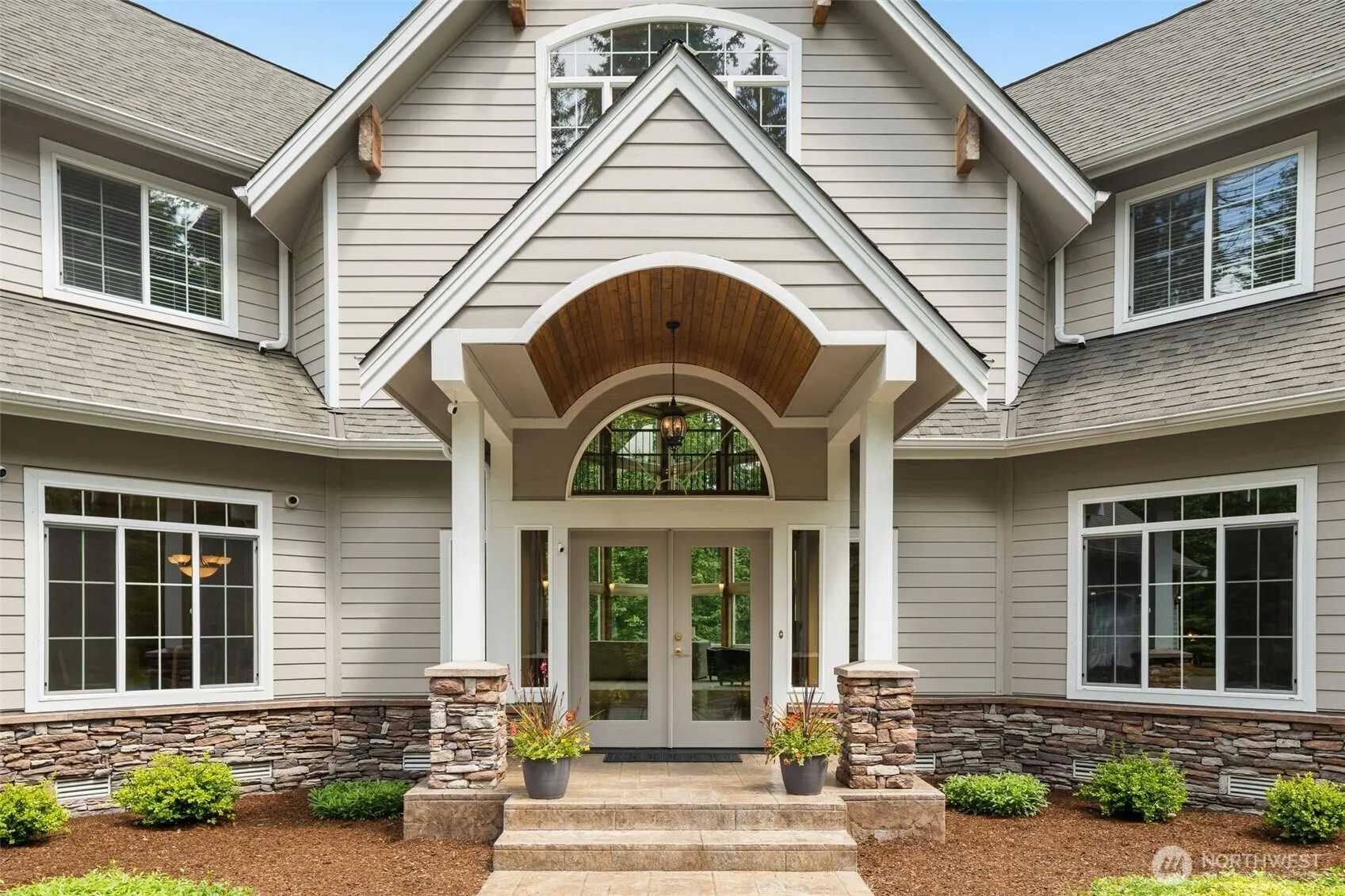 19703 SE 128th Way , Issaquah, WA 98027