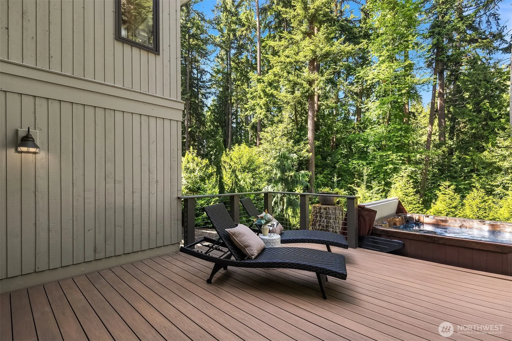10250 SE 21st Street , Bellevue, WA 98004